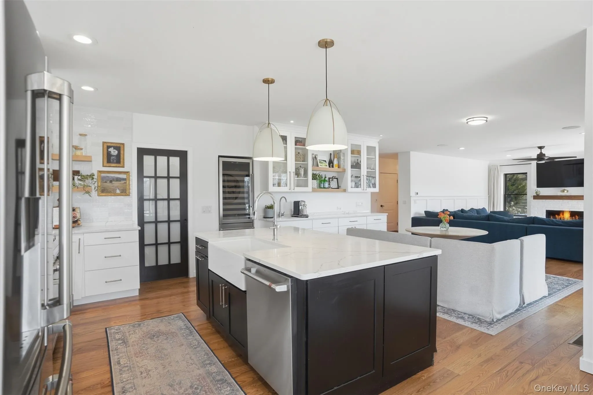 Large island, outfitted pantry, wine fridge, modern lighting and farmhouse kitchen sink. Your dream kitchen! Large island, outfitted pantry, wine fridge, modern lighting and farmhouse kitchen sink. Your dream kitchen!