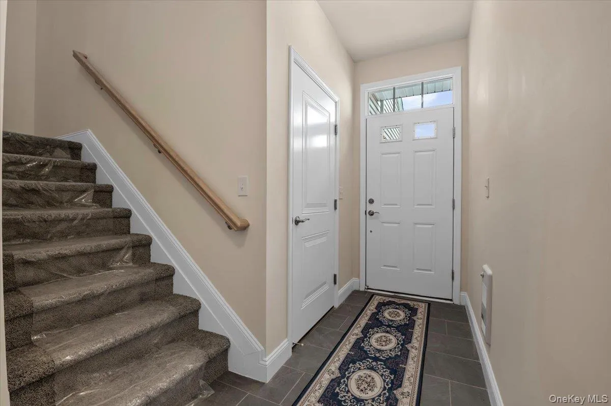 4 Steven Circle, Huntington, NY, 2 Bedrooms Bedrooms, 7 Rooms Rooms,2 BathroomsBathrooms,Residential,For Rent,Steven,0,966778 4 Steven Circle, Huntington, NY, 2 Bedrooms Bedrooms, 7 Rooms Rooms,2 BathroomsBathrooms,Residential,For Rent,Steven,0,966778