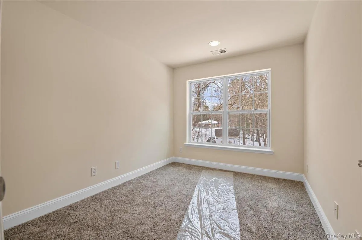 4 Steven Circle, Huntington, NY, 2 Bedrooms Bedrooms, 7 Rooms Rooms,2 BathroomsBathrooms,Residential,For Rent,Steven,0,966778 4 Steven Circle, Huntington, NY, 2 Bedrooms Bedrooms, 7 Rooms Rooms,2 BathroomsBathrooms,Residential,For Rent,Steven,0,966778