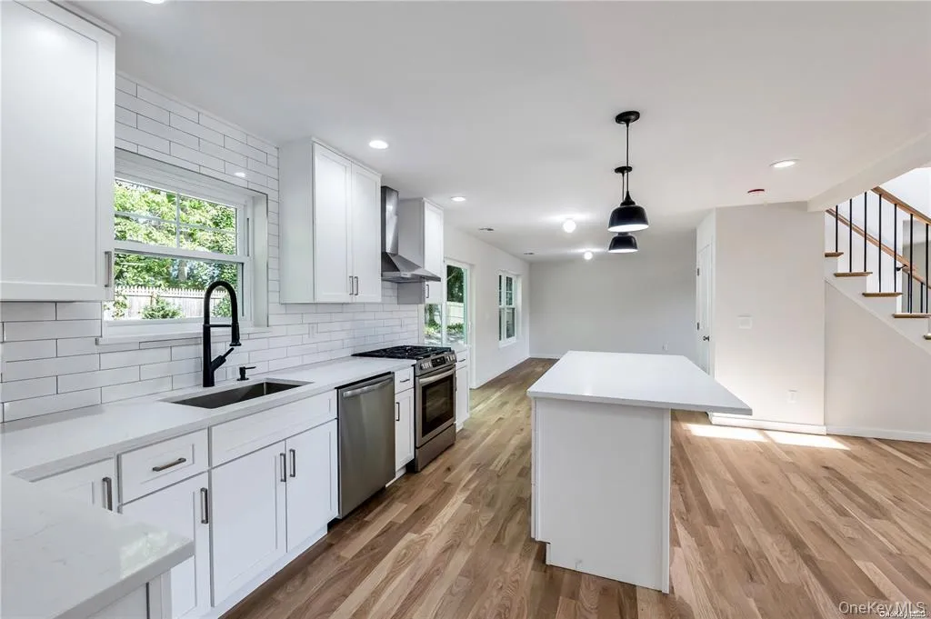 0 St James Street, Brookhaven, NY, 4 Bedrooms Bedrooms, 8 Rooms Rooms,2 BathroomsBathrooms,Residential,For Rent,St James,0,966823 0 St James Street, Brookhaven, NY, 4 Bedrooms Bedrooms, 8 Rooms Rooms,2 BathroomsBathrooms,Residential,For Rent,St James,0,966823