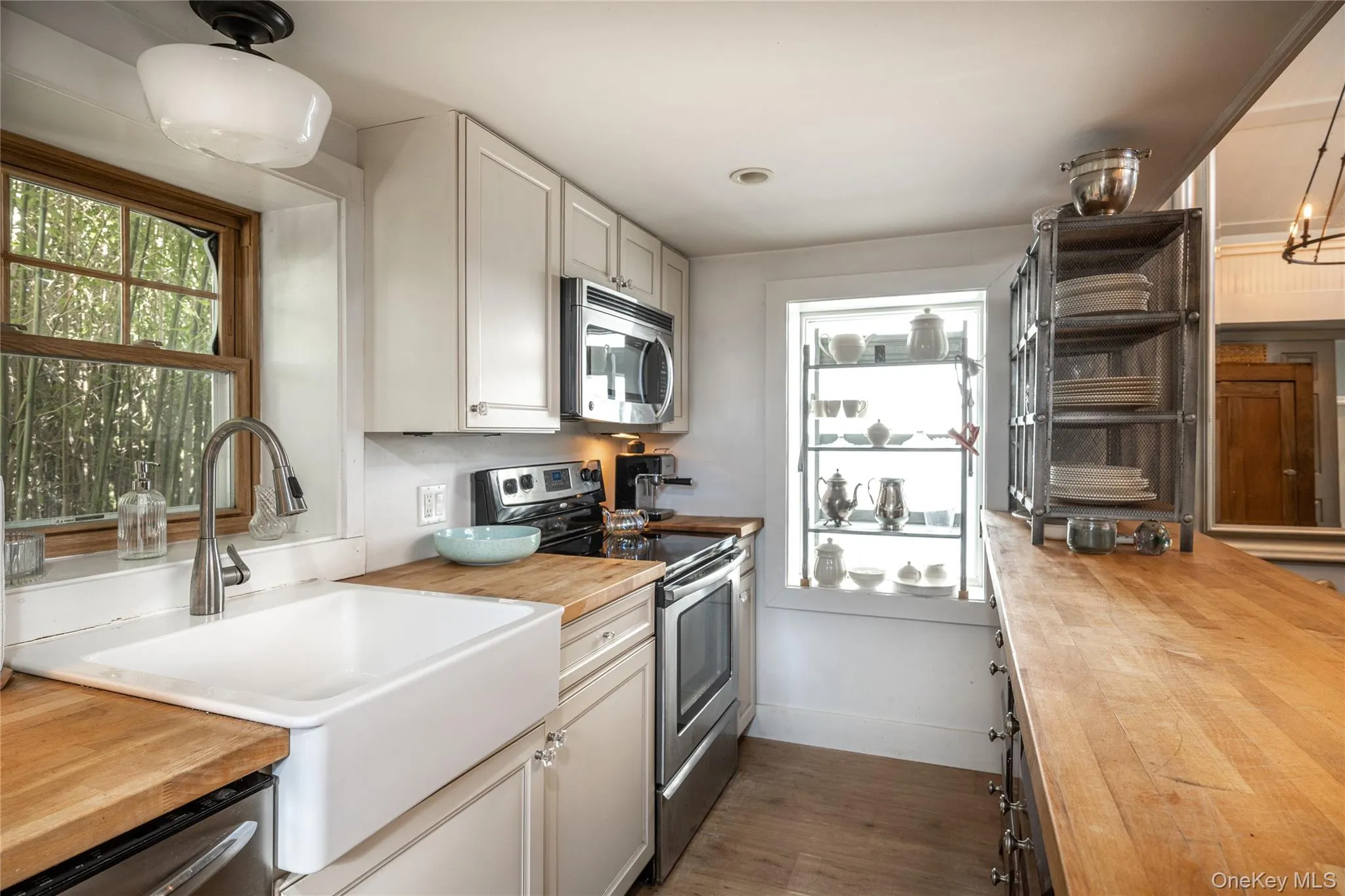 44 Merrit Avenue, Washington, NY, 3 Bedrooms Bedrooms, 6 Rooms Rooms,2 BathroomsBathrooms,Residential,For Rent,Merrit,0,966836 44 Merrit Avenue, Washington, NY, 3 Bedrooms Bedrooms, 6 Rooms Rooms,2 BathroomsBathrooms,Residential,For Rent,Merrit,0,966836