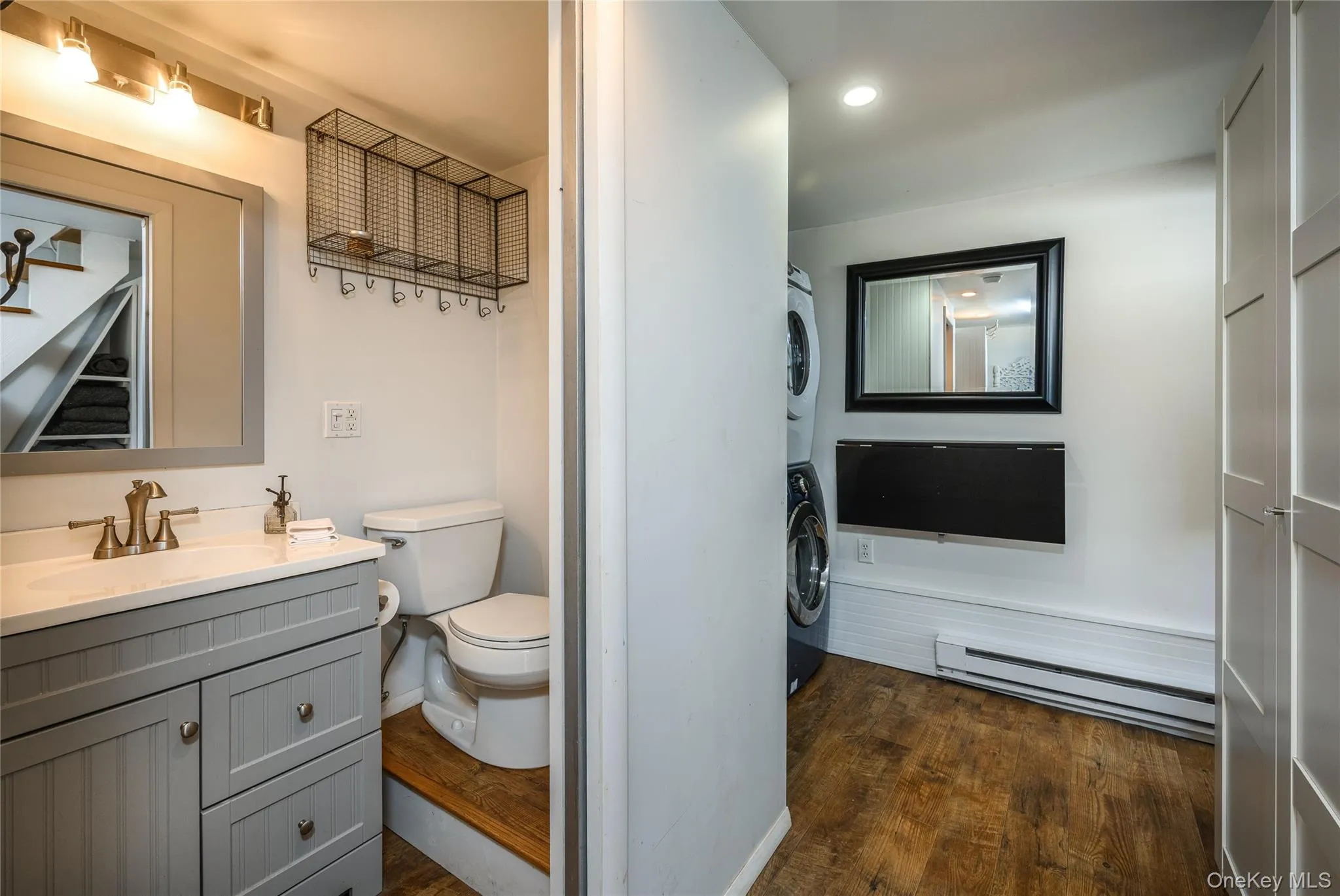 44 Merrit Avenue, Washington, NY, 3 Bedrooms Bedrooms, 6 Rooms Rooms,2 BathroomsBathrooms,Residential,For Rent,Merrit,0,966836 44 Merrit Avenue, Washington, NY, 3 Bedrooms Bedrooms, 6 Rooms Rooms,2 BathroomsBathrooms,Residential,For Rent,Merrit,0,966836