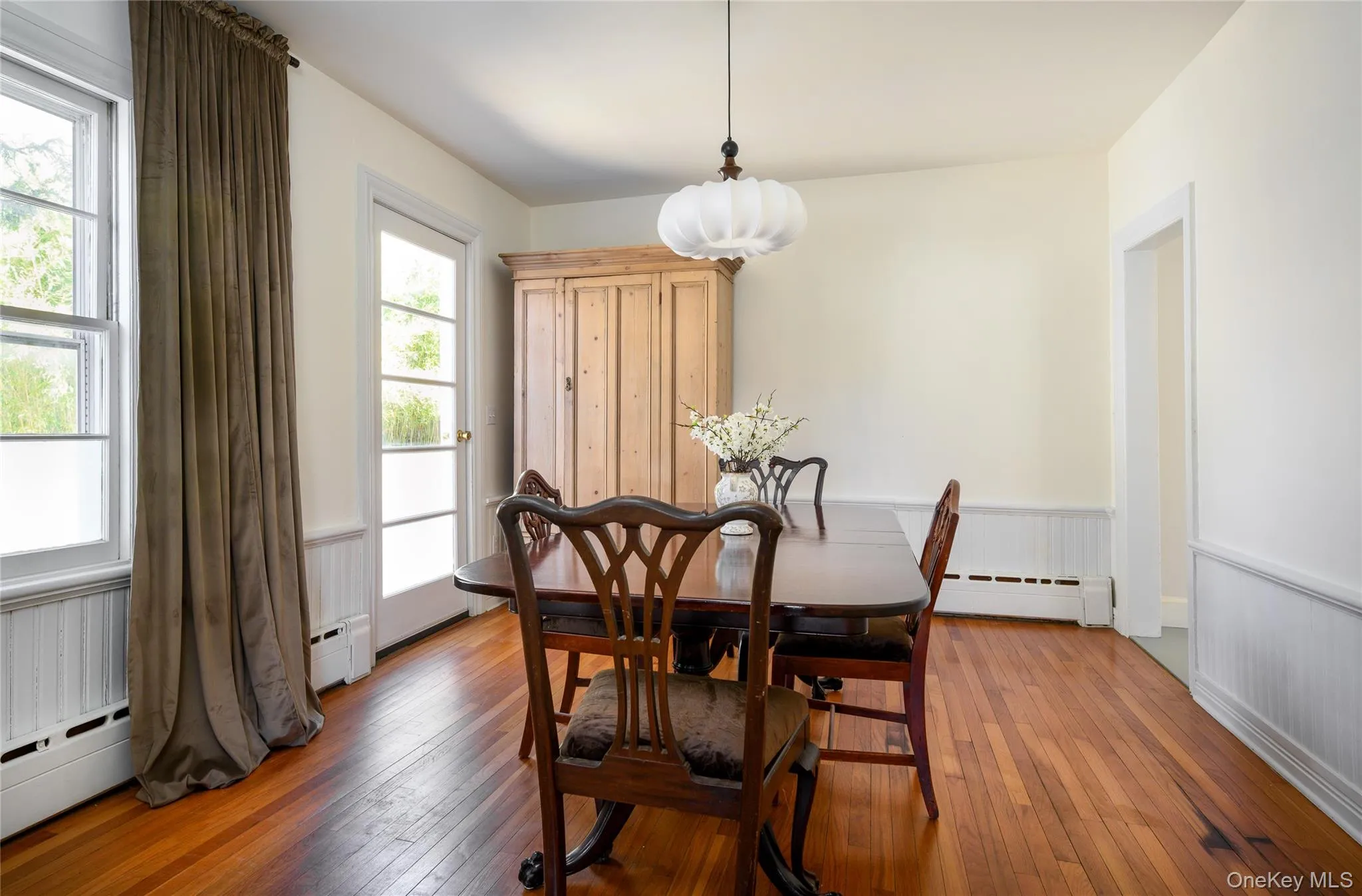 44 Merrit Avenue, Washington, NY, 3 Bedrooms Bedrooms, 6 Rooms Rooms,2 BathroomsBathrooms,Residential,For Rent,Merrit,0,966836 44 Merrit Avenue, Washington, NY, 3 Bedrooms Bedrooms, 6 Rooms Rooms,2 BathroomsBathrooms,Residential,For Rent,Merrit,0,966836
