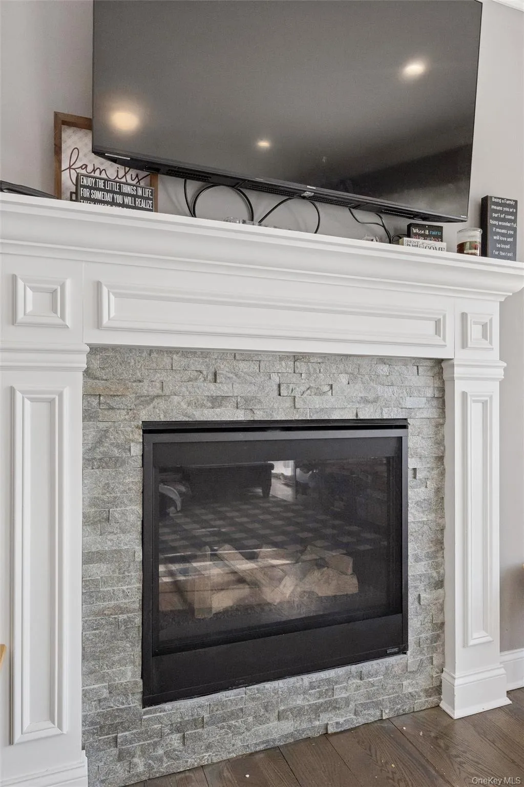 9 Saber Lane, Smithtown, NY, 5 Bedrooms Bedrooms, 9 Rooms Rooms,2 BathroomsBathrooms,Residential,For Rent,Saber,0,966838 9 Saber Lane, Smithtown, NY, 5 Bedrooms Bedrooms, 9 Rooms Rooms,2 BathroomsBathrooms,Residential,For Rent,Saber,0,966838