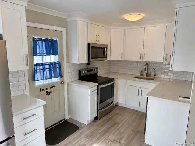 101 Cardinal Road, Hempstead, NY, 4 Bedrooms Bedrooms, 6 Rooms Rooms,1 BathroomBathrooms,Residential Lease,For Rent,Cardinal,0,966852 101 Cardinal Road, Hempstead, NY, 4 Bedrooms Bedrooms, 6 Rooms Rooms,1 BathroomBathrooms,Residential Lease,For Rent,Cardinal,0,966852