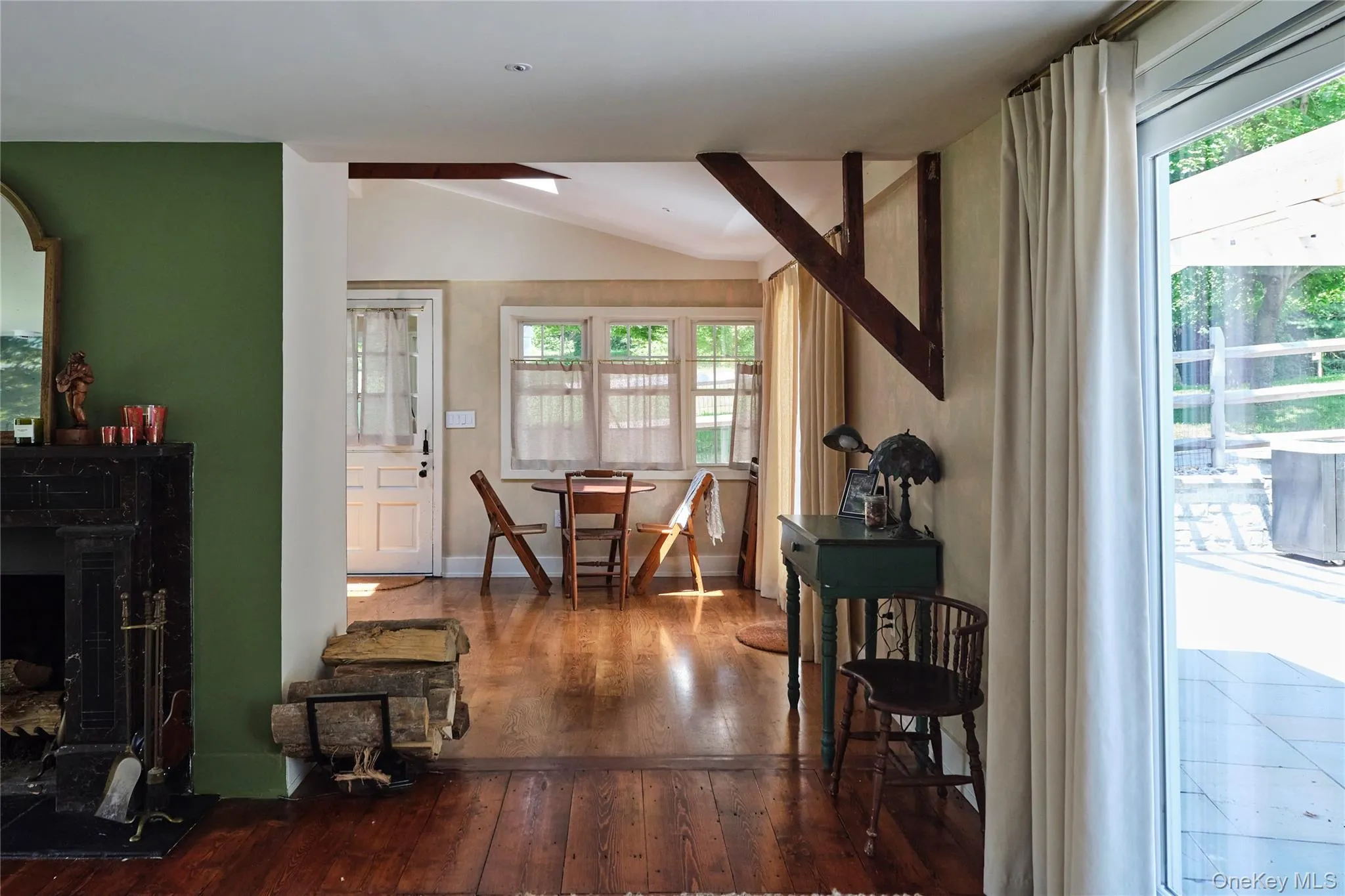 41 Seelbach Lane, Hyde Park, NY, 5 Bedrooms Bedrooms, 8 Rooms Rooms,2 BathroomsBathrooms,Residential Lease,For Rent,Seelbach,0,966853 41 Seelbach Lane, Hyde Park, NY, 5 Bedrooms Bedrooms, 8 Rooms Rooms,2 BathroomsBathrooms,Residential Lease,For Rent,Seelbach,0,966853