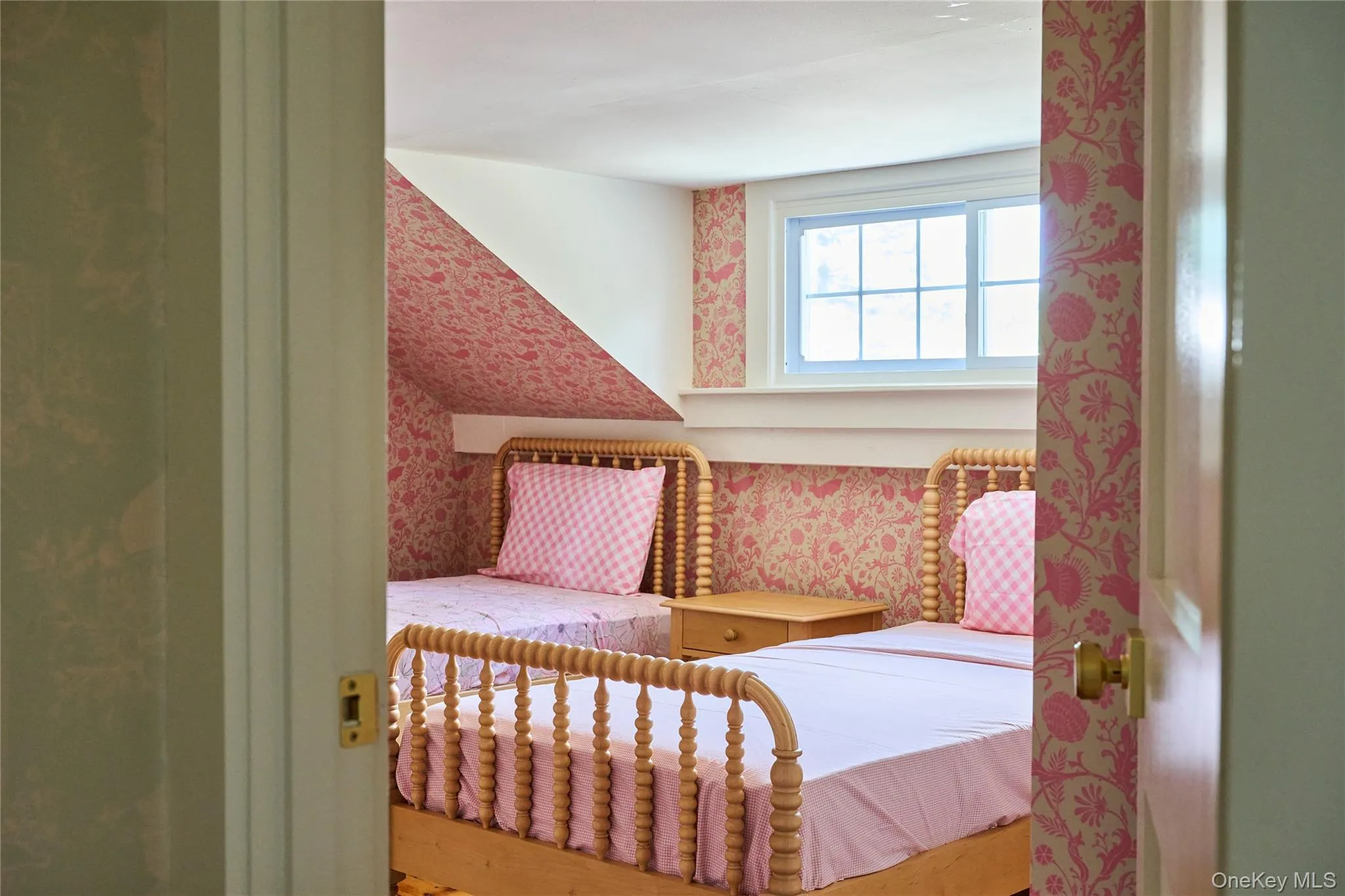 41 Seelbach Lane, Hyde Park, NY, 5 Bedrooms Bedrooms, 8 Rooms Rooms,2 BathroomsBathrooms,Residential Lease,For Rent,Seelbach,0,966853 41 Seelbach Lane, Hyde Park, NY, 5 Bedrooms Bedrooms, 8 Rooms Rooms,2 BathroomsBathrooms,Residential Lease,For Rent,Seelbach,0,966853