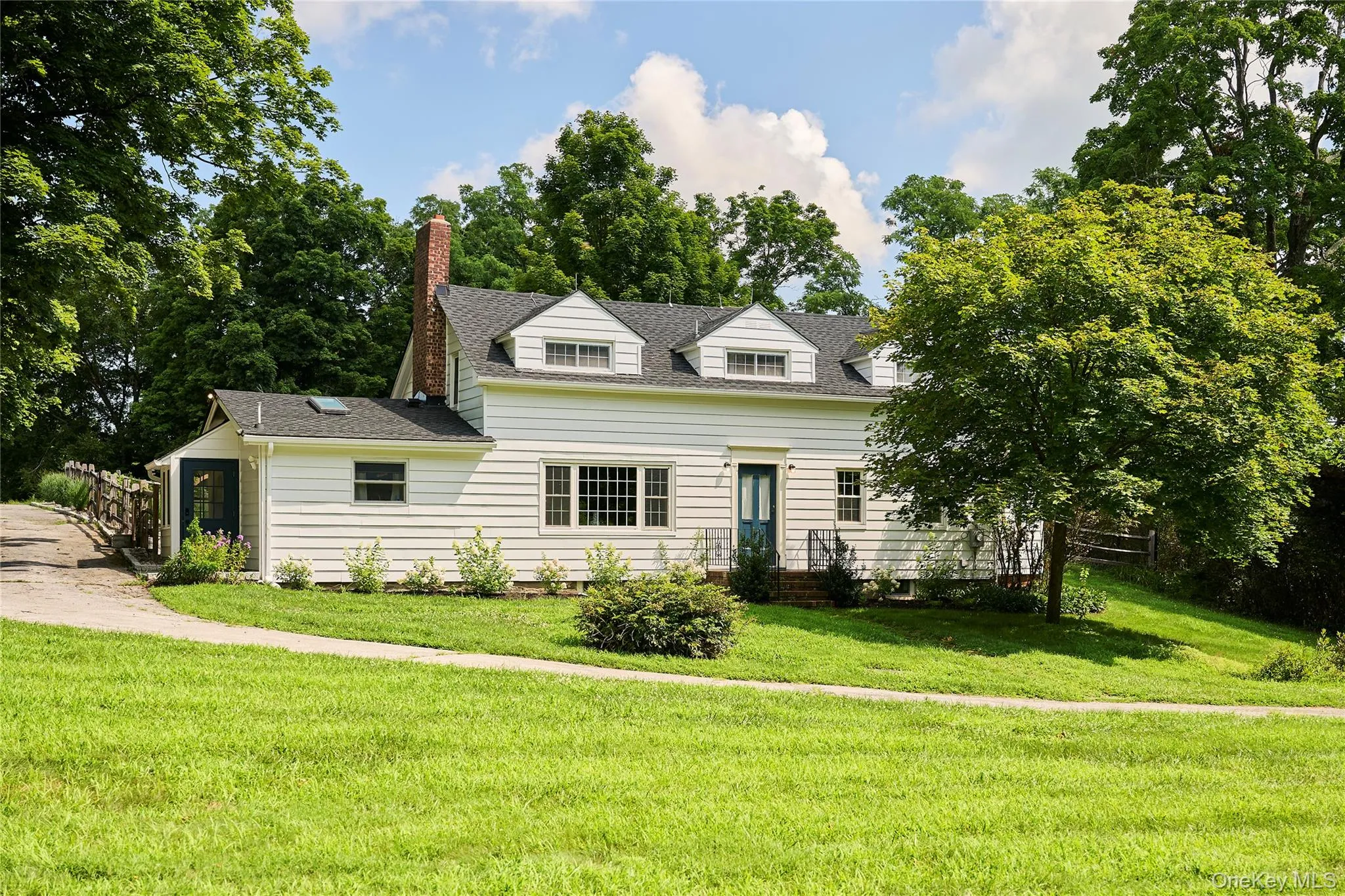 41 Seelbach Lane, Hyde Park, NY, 5 Bedrooms Bedrooms, 8 Rooms Rooms,2 BathroomsBathrooms,Residential Lease,For Rent,Seelbach,0,966853 41 Seelbach Lane, Hyde Park, NY, 5 Bedrooms Bedrooms, 8 Rooms Rooms,2 BathroomsBathrooms,Residential Lease,For Rent,Seelbach,0,966853