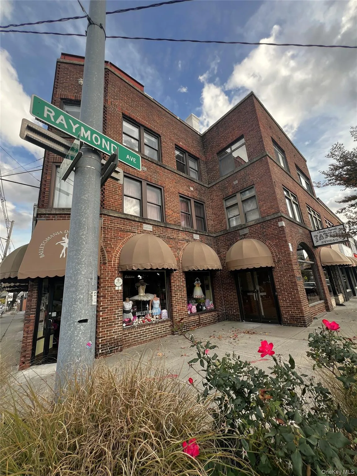 2 Raymond Avenue, Poughkeepsie (town), NY, 1 Bedroom Bedrooms, 4 Rooms Rooms,1 BathroomBathrooms,Residential Lease,For Rent,Raymond,0,966867 2 Raymond Avenue, Poughkeepsie (town), NY, 1 Bedroom Bedrooms, 4 Rooms Rooms,1 BathroomBathrooms,Residential Lease,For Rent,Raymond,0,966867