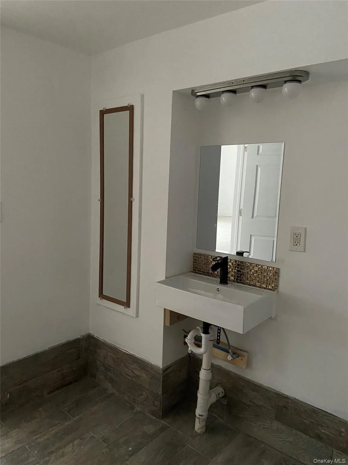 View of bathroom View of bathroom