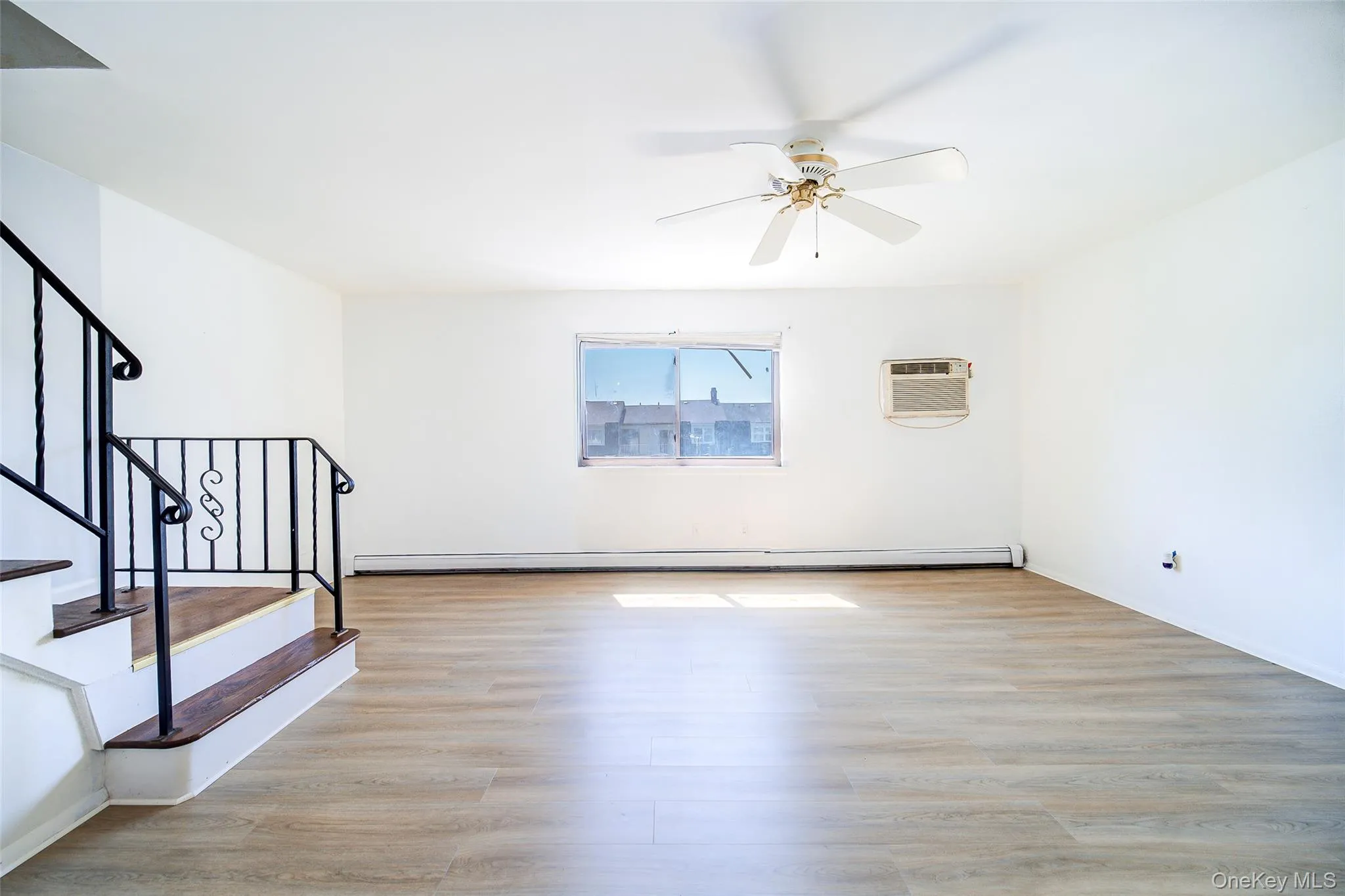210 Chrystal Drive, Montgomery, NY, 3 Bedrooms Bedrooms, 5 Rooms Rooms,1 BathroomBathrooms,Residential,For Rent,Chrystal,0,966907 210 Chrystal Drive, Montgomery, NY, 3 Bedrooms Bedrooms, 5 Rooms Rooms,1 BathroomBathrooms,Residential,For Rent,Chrystal,0,966907
