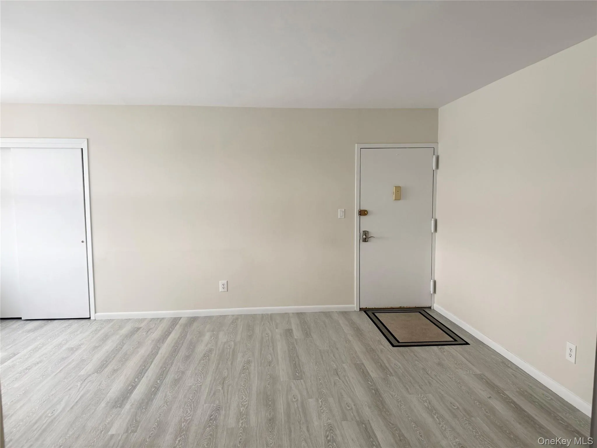 3 Toms Point Lane, North Hempstead, NY, 2 Bedrooms Bedrooms, 4 Rooms Rooms,1 BathroomBathrooms,Residential Lease,For Rent,Toms Point,0,966917 3 Toms Point Lane, North Hempstead, NY, 2 Bedrooms Bedrooms, 4 Rooms Rooms,1 BathroomBathrooms,Residential Lease,For Rent,Toms Point,0,966917