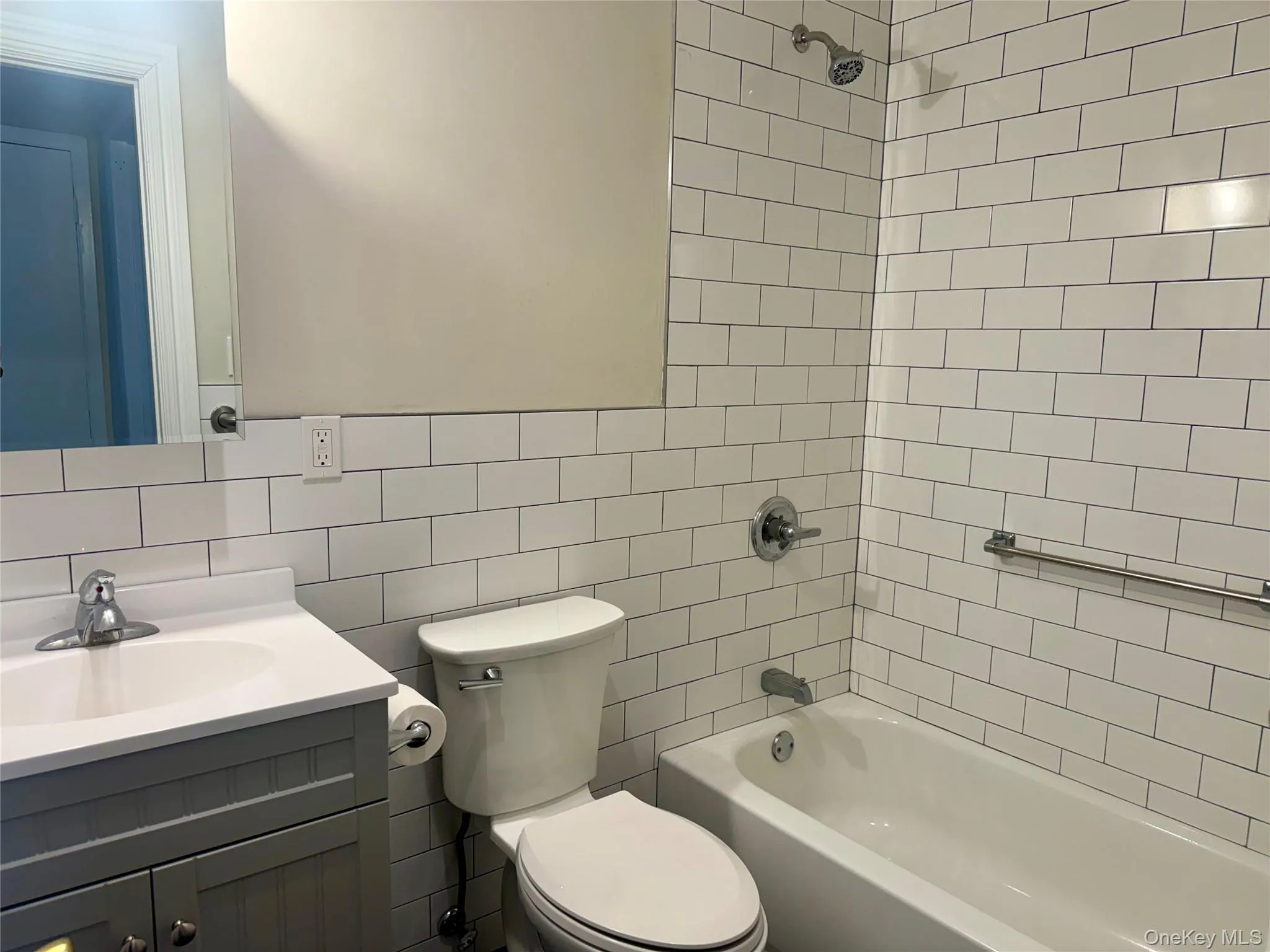 3 Toms Point Lane, North Hempstead, NY, 2 Bedrooms Bedrooms, 4 Rooms Rooms,1 BathroomBathrooms,Residential Lease,For Rent,Toms Point,0,966917 3 Toms Point Lane, North Hempstead, NY, 2 Bedrooms Bedrooms, 4 Rooms Rooms,1 BathroomBathrooms,Residential Lease,For Rent,Toms Point,0,966917