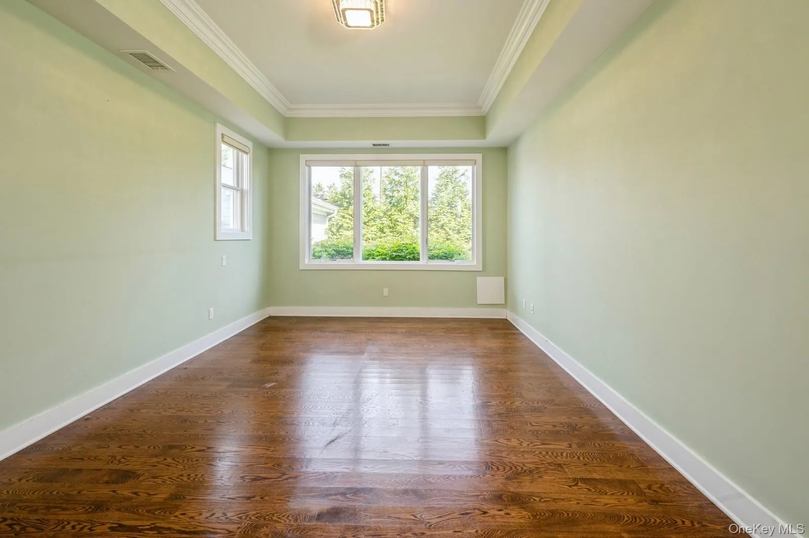 baseboards baseboards