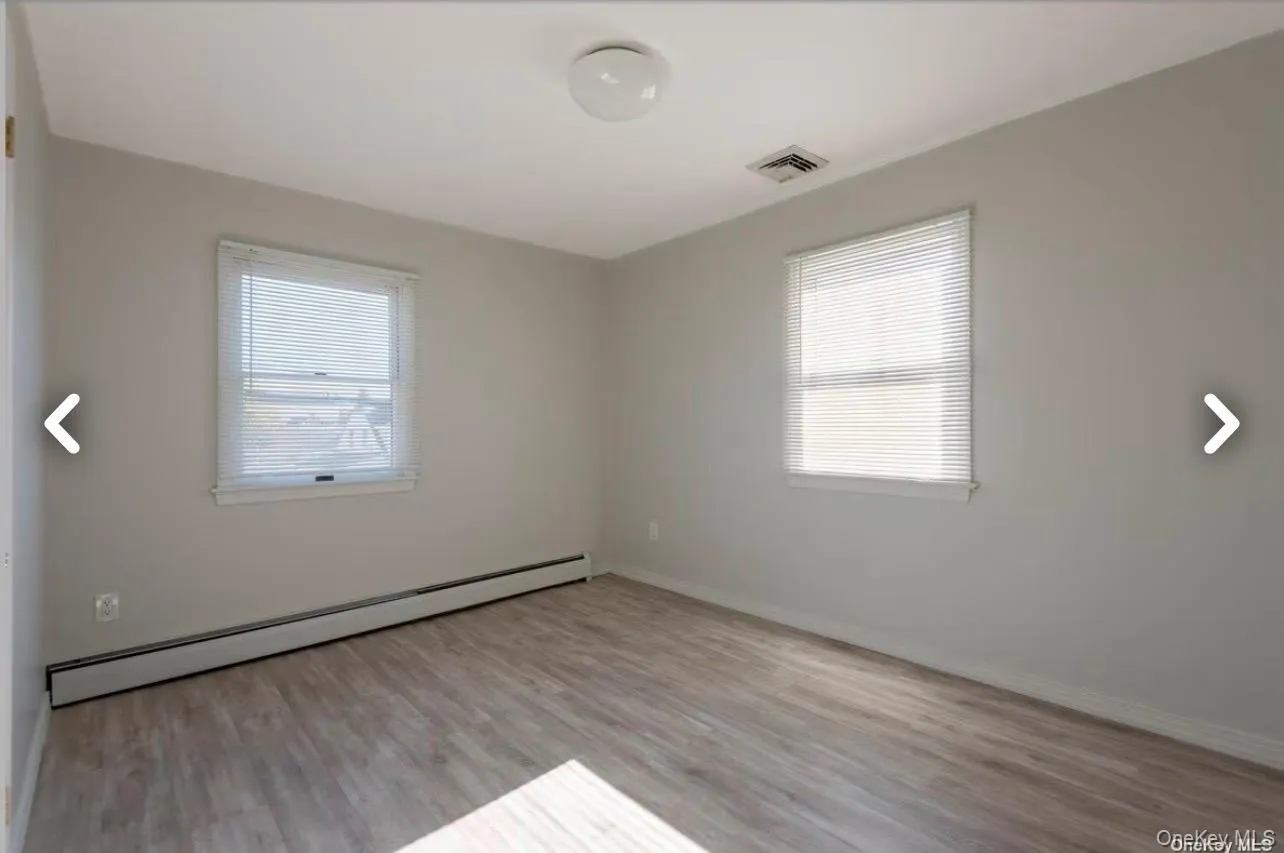 171 Roslyn Road, Hempstead, NY, 3 Bedrooms Bedrooms, 6 Rooms Rooms,1 BathroomBathrooms,Residential Lease,For Rent,Roslyn,0,966951 171 Roslyn Road, Hempstead, NY, 3 Bedrooms Bedrooms, 6 Rooms Rooms,1 BathroomBathrooms,Residential Lease,For Rent,Roslyn,0,966951