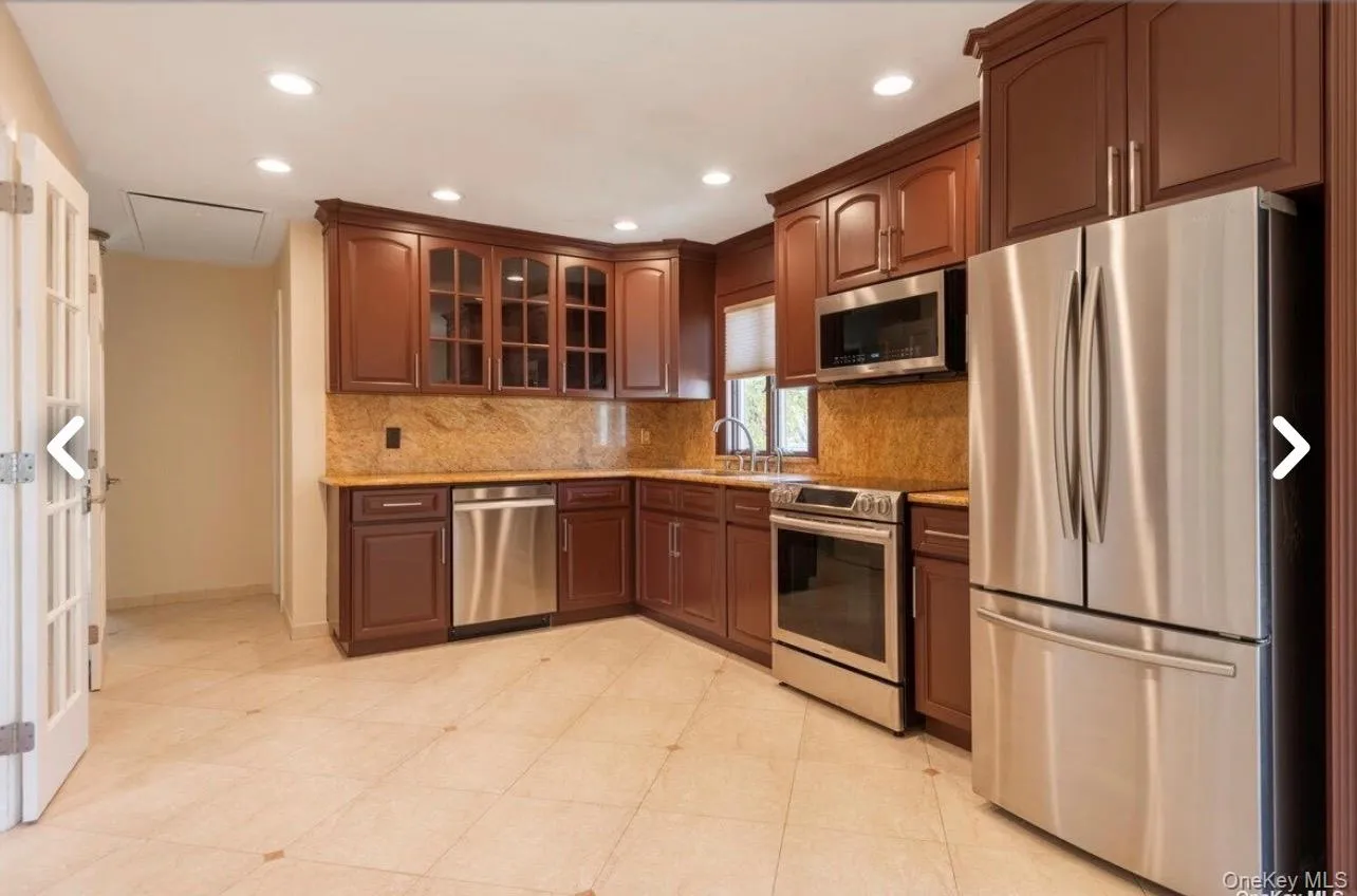 171 Roslyn Road, Hempstead, NY, 3 Bedrooms Bedrooms, 6 Rooms Rooms,1 BathroomBathrooms,Residential Lease,For Rent,Roslyn,0,966951 171 Roslyn Road, Hempstead, NY, 3 Bedrooms Bedrooms, 6 Rooms Rooms,1 BathroomBathrooms,Residential Lease,For Rent,Roslyn,0,966951