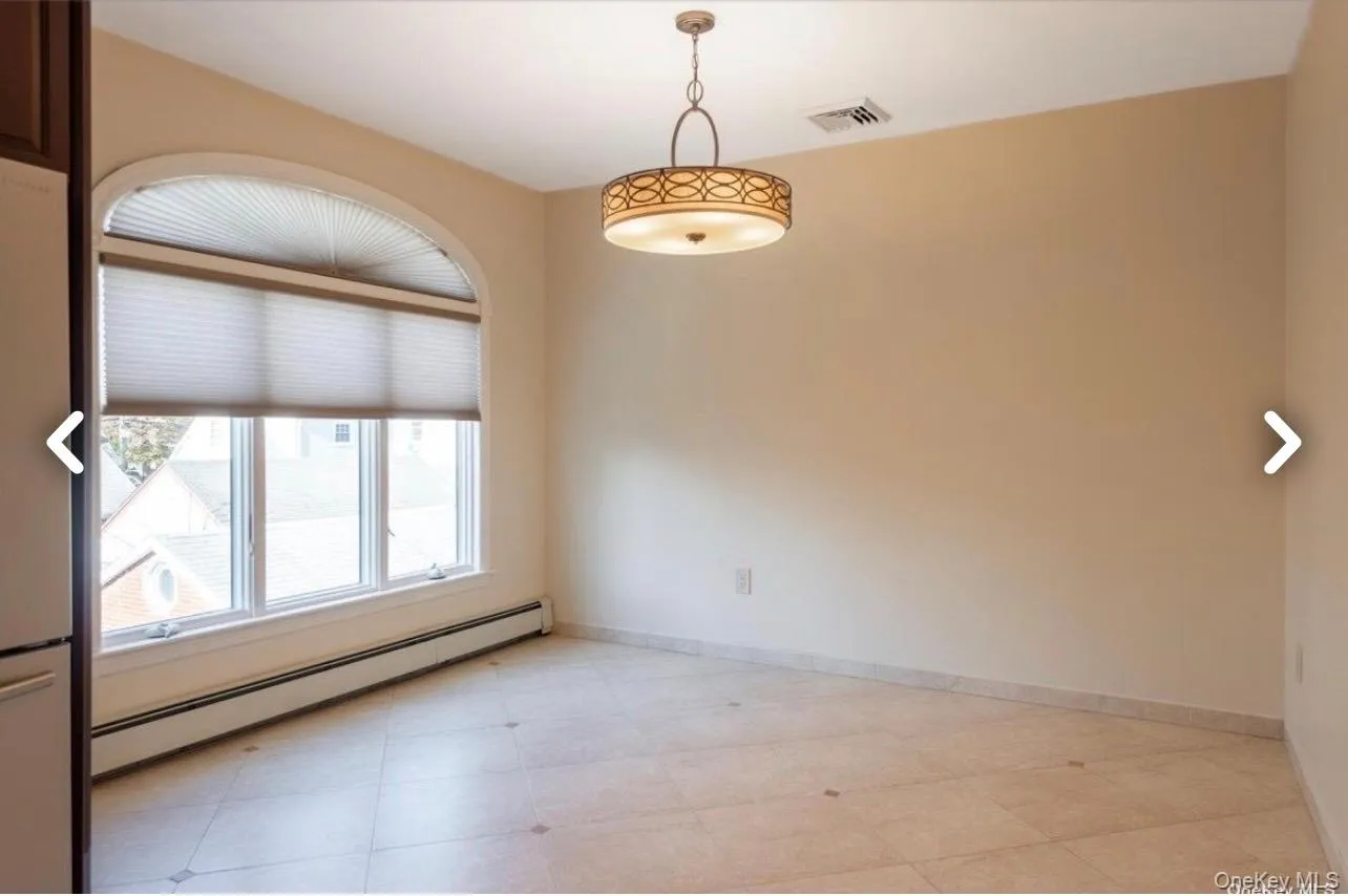 171 Roslyn Road, Hempstead, NY, 3 Bedrooms Bedrooms, 6 Rooms Rooms,1 BathroomBathrooms,Residential Lease,For Rent,Roslyn,0,966951 171 Roslyn Road, Hempstead, NY, 3 Bedrooms Bedrooms, 6 Rooms Rooms,1 BathroomBathrooms,Residential Lease,For Rent,Roslyn,0,966951