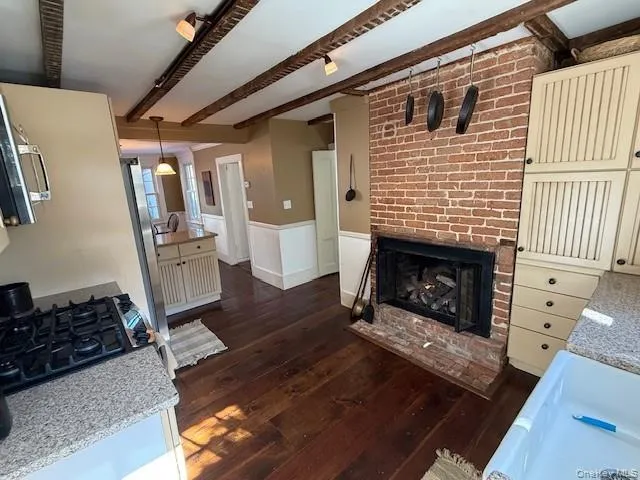 225 Christian Avenue, Brookhaven, NY, 2 Bedrooms Bedrooms, 5 Rooms Rooms,3 BathroomsBathrooms,Residential Lease,For Rent,Christian,0,966957 225 Christian Avenue, Brookhaven, NY, 2 Bedrooms Bedrooms, 5 Rooms Rooms,3 BathroomsBathrooms,Residential Lease,For Rent,Christian,0,966957