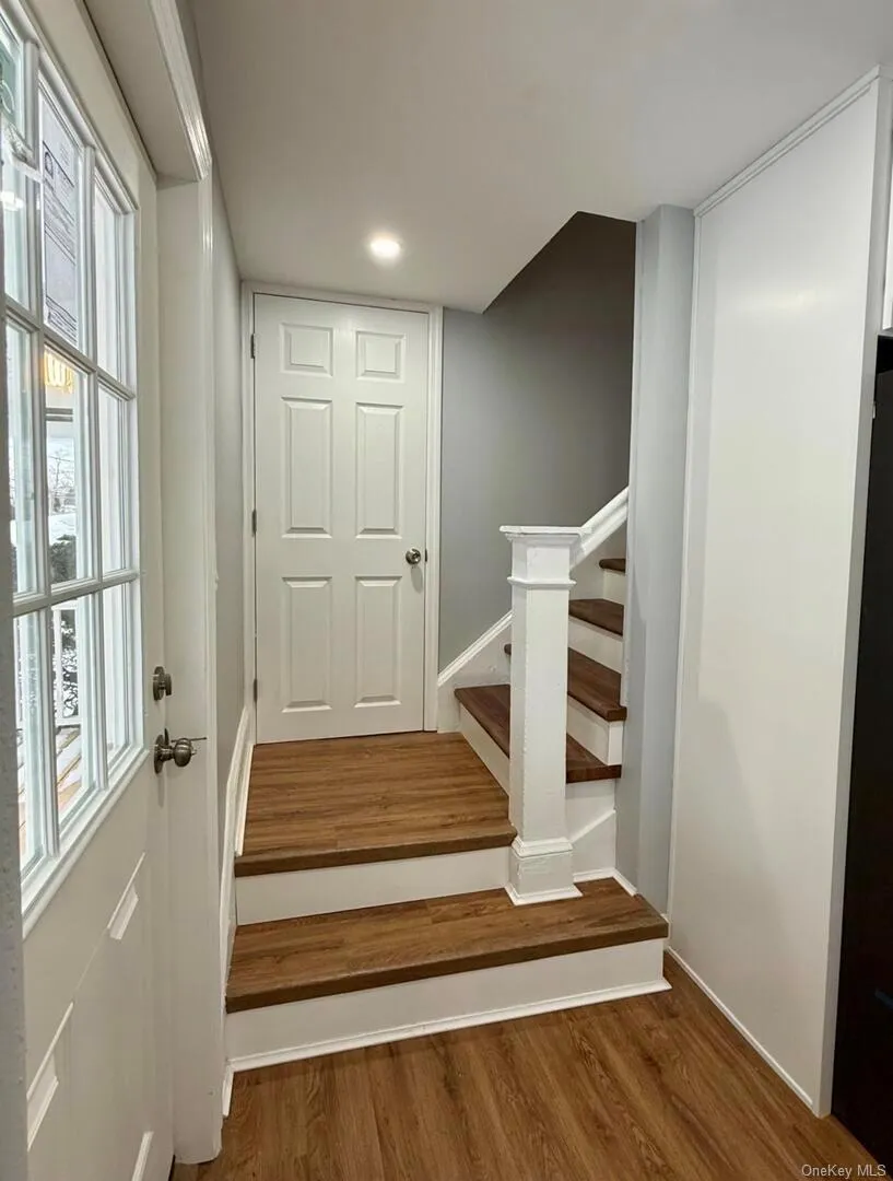 45 Garfield Street, Islip, NY, 3 Bedrooms Bedrooms, 6 Rooms Rooms,2 BathroomsBathrooms,Residential Lease,For Rent,Garfield,0,966964 45 Garfield Street, Islip, NY, 3 Bedrooms Bedrooms, 6 Rooms Rooms,2 BathroomsBathrooms,Residential Lease,For Rent,Garfield,0,966964