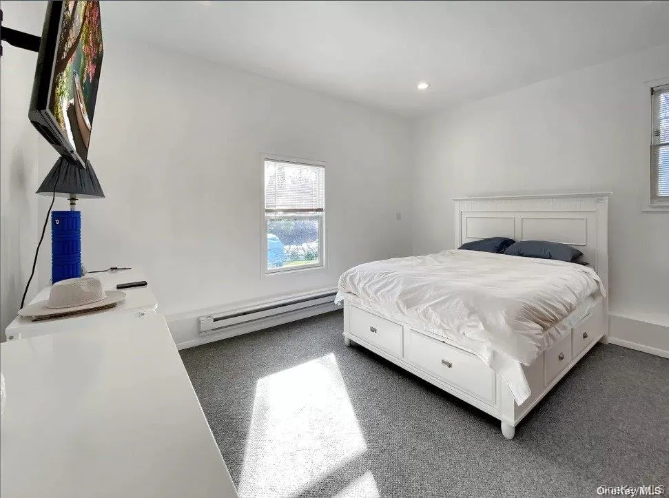 18 Old Riverhead Road, Southampton, NY, 3 Bedrooms Bedrooms, 5 Rooms Rooms,2 BathroomsBathrooms,Residential Lease,For Rent,Old Riverhead,0,966969 18 Old Riverhead Road, Southampton, NY, 3 Bedrooms Bedrooms, 5 Rooms Rooms,2 BathroomsBathrooms,Residential Lease,For Rent,Old Riverhead,0,966969