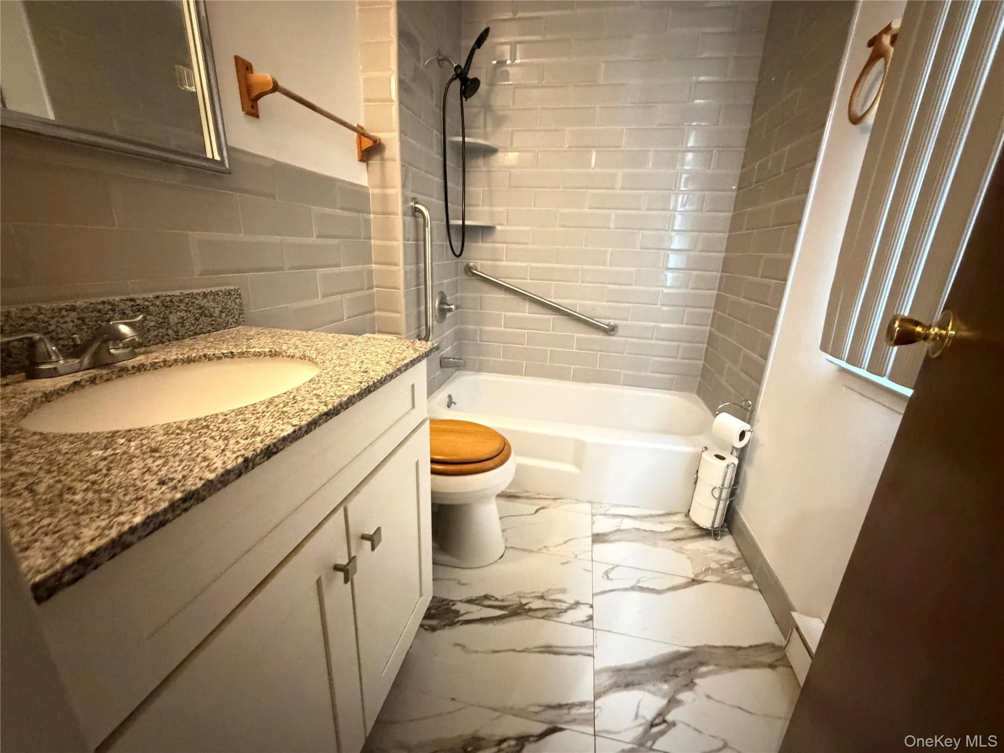 23 Crescent Drive, Haverstraw, NY, 1 Bedroom Bedrooms, 3 Rooms Rooms,1 BathroomBathrooms,Residential,For Rent,Crescent,0,967048 23 Crescent Drive, Haverstraw, NY, 1 Bedroom Bedrooms, 3 Rooms Rooms,1 BathroomBathrooms,Residential,For Rent,Crescent,0,967048