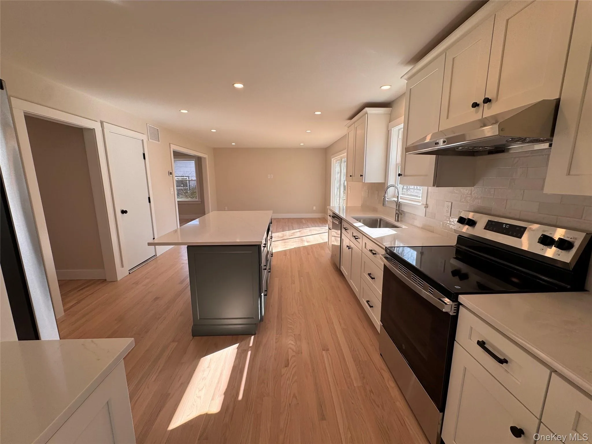 91 17th Street, Riverhead, NY, 4 Bedrooms Bedrooms, 8 Rooms Rooms,2 BathroomsBathrooms,Residential Lease,For Rent,17th,0,967053 91 17th Street, Riverhead, NY, 4 Bedrooms Bedrooms, 8 Rooms Rooms,2 BathroomsBathrooms,Residential Lease,For Rent,17th,0,967053