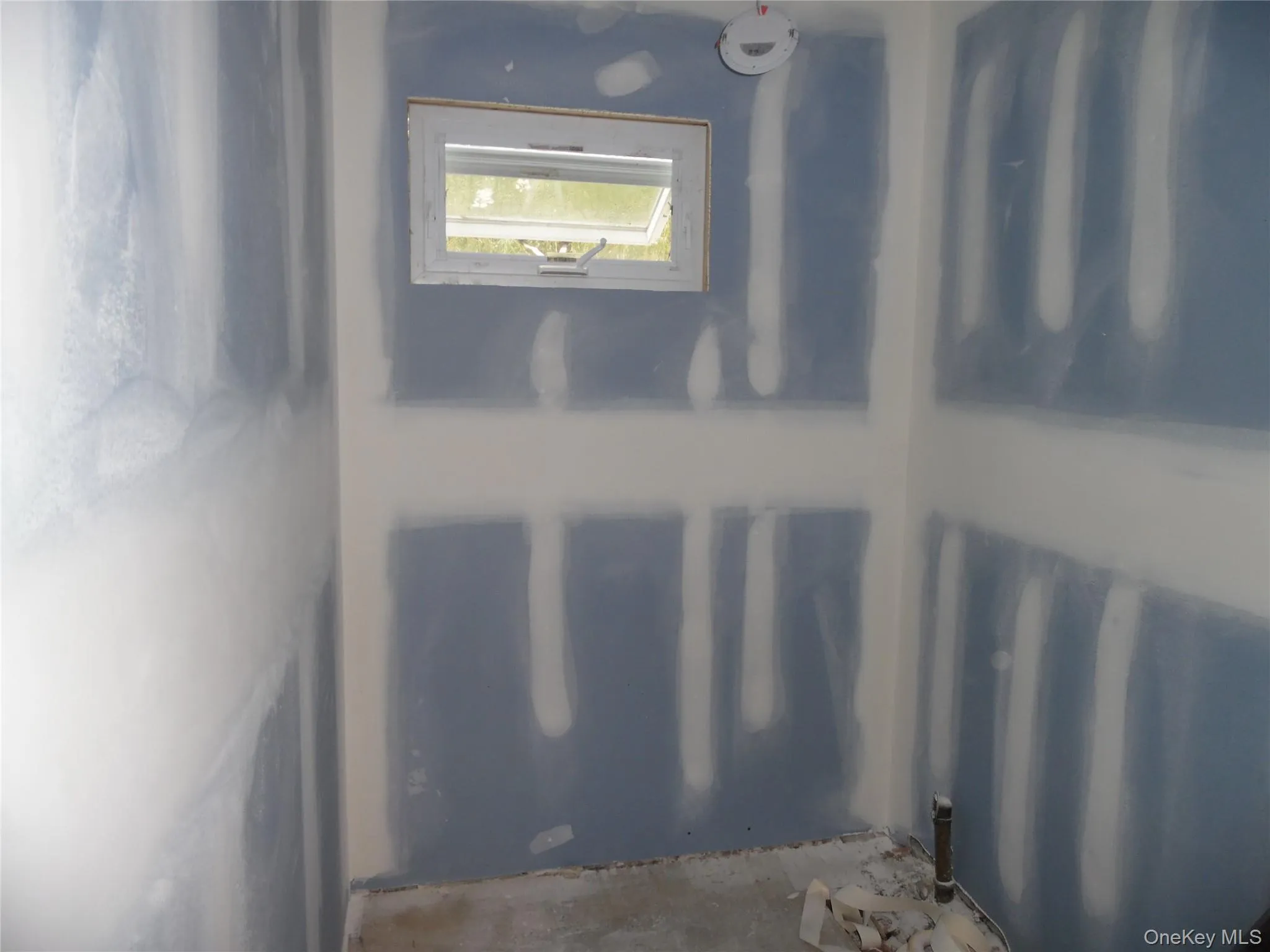 1st floor Bathroom 1st floor Bathroom