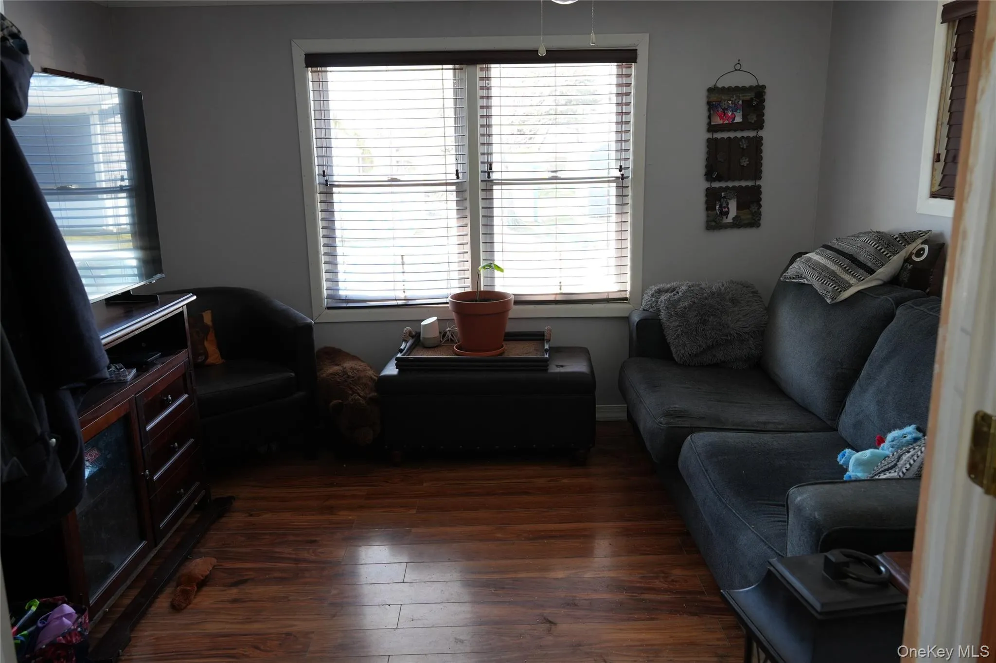 703-106 Fresh Pond Avenue, Riverhead, NY, 2 Bedrooms Bedrooms, 5 Rooms Rooms,1 BathroomBathrooms,Residential,For Rent,Fresh Pond Avenue,0,967064 703-106 Fresh Pond Avenue, Riverhead, NY, 2 Bedrooms Bedrooms, 5 Rooms Rooms,1 BathroomBathrooms,Residential,For Rent,Fresh Pond Avenue,0,967064