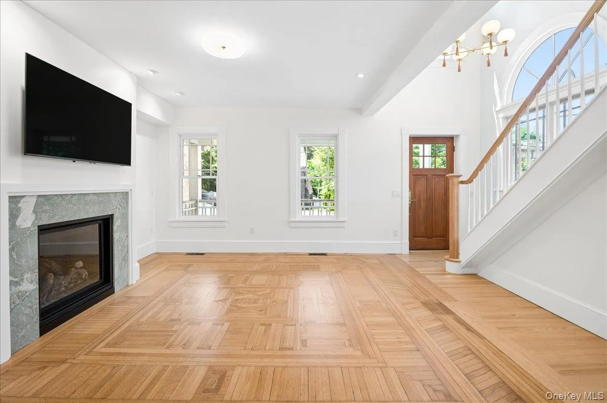 51 Main Street, Greenburgh, NY, 3 Bedrooms Bedrooms, 5 Rooms Rooms,2 BathroomsBathrooms,Residential Lease,For Rent,Main,0,967125 51 Main Street, Greenburgh, NY, 3 Bedrooms Bedrooms, 5 Rooms Rooms,2 BathroomsBathrooms,Residential Lease,For Rent,Main,0,967125