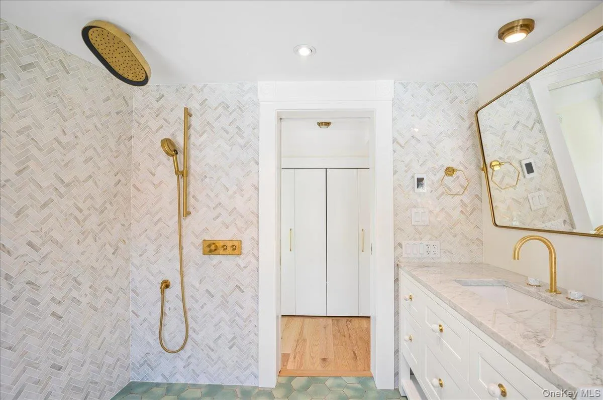 51 Main Street, Greenburgh, NY, 3 Bedrooms Bedrooms, 5 Rooms Rooms,2 BathroomsBathrooms,Residential Lease,For Rent,Main,0,967125 51 Main Street, Greenburgh, NY, 3 Bedrooms Bedrooms, 5 Rooms Rooms,2 BathroomsBathrooms,Residential Lease,For Rent,Main,0,967125