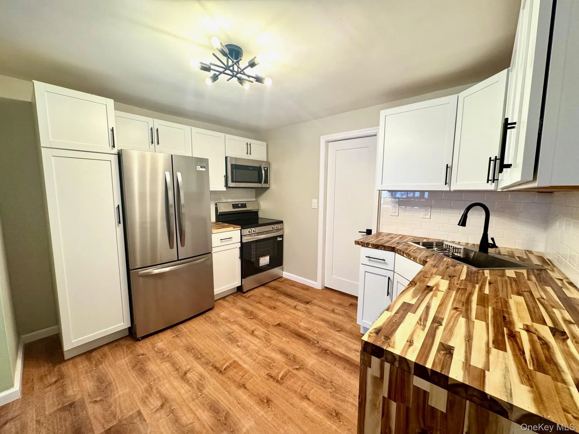 121 Main St, Rockland, NY, 3 Bedrooms Bedrooms, 6 Rooms Rooms,2 BathroomsBathrooms,Residential Lease,For Rent,Main St,0,967132 121 Main St, Rockland, NY, 3 Bedrooms Bedrooms, 6 Rooms Rooms,2 BathroomsBathrooms,Residential Lease,For Rent,Main St,0,967132