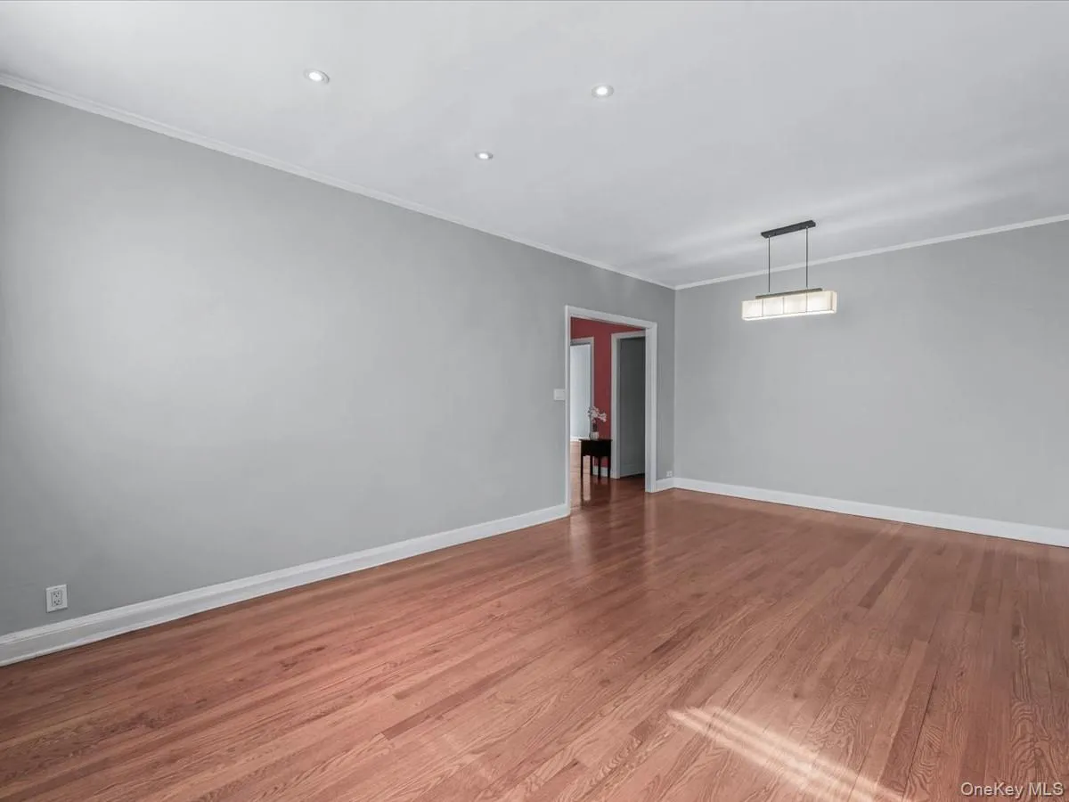 34-20 79th Street, New York, NY, 3 Bedrooms Bedrooms, 7 Rooms Rooms,2 BathroomsBathrooms,Residential,For Rent,79th,0,967139 34-20 79th Street, New York, NY, 3 Bedrooms Bedrooms, 7 Rooms Rooms,2 BathroomsBathrooms,Residential,For Rent,79th,0,967139