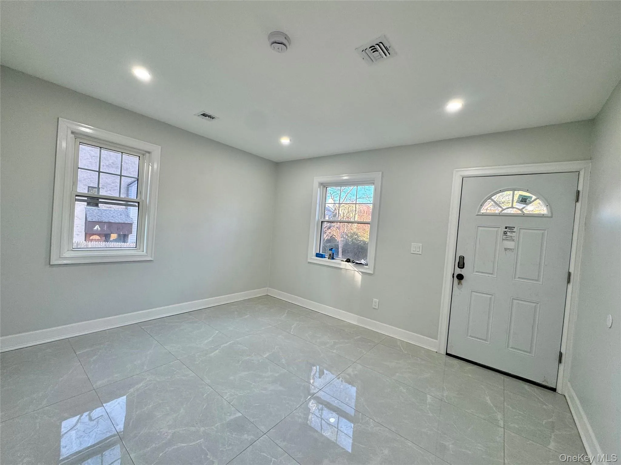 32 Berkshire Road, North Hempstead, NY, 5 Bedrooms Bedrooms, 12 Rooms Rooms,3 BathroomsBathrooms,Residential Lease,For Rent,Berkshire,0,967154 32 Berkshire Road, North Hempstead, NY, 5 Bedrooms Bedrooms, 12 Rooms Rooms,3 BathroomsBathrooms,Residential Lease,For Rent,Berkshire,0,967154