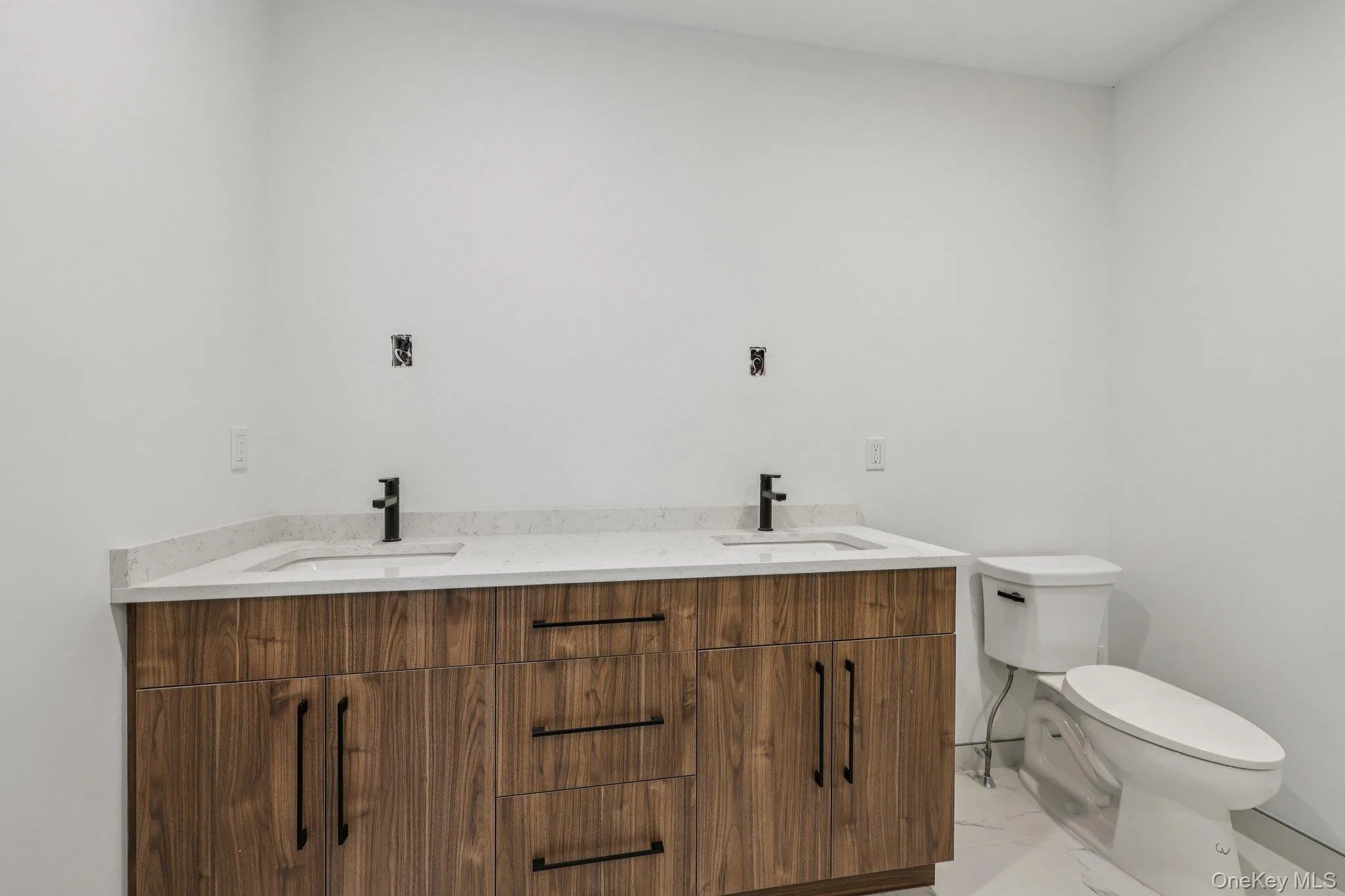 325 Manville Road, Mount Pleasant, NY, 2 Bedrooms Bedrooms, 4 Rooms Rooms,2 BathroomsBathrooms,Residential Lease,For Rent,Manville,0,967173 325 Manville Road, Mount Pleasant, NY, 2 Bedrooms Bedrooms, 4 Rooms Rooms,2 BathroomsBathrooms,Residential Lease,For Rent,Manville,0,967173