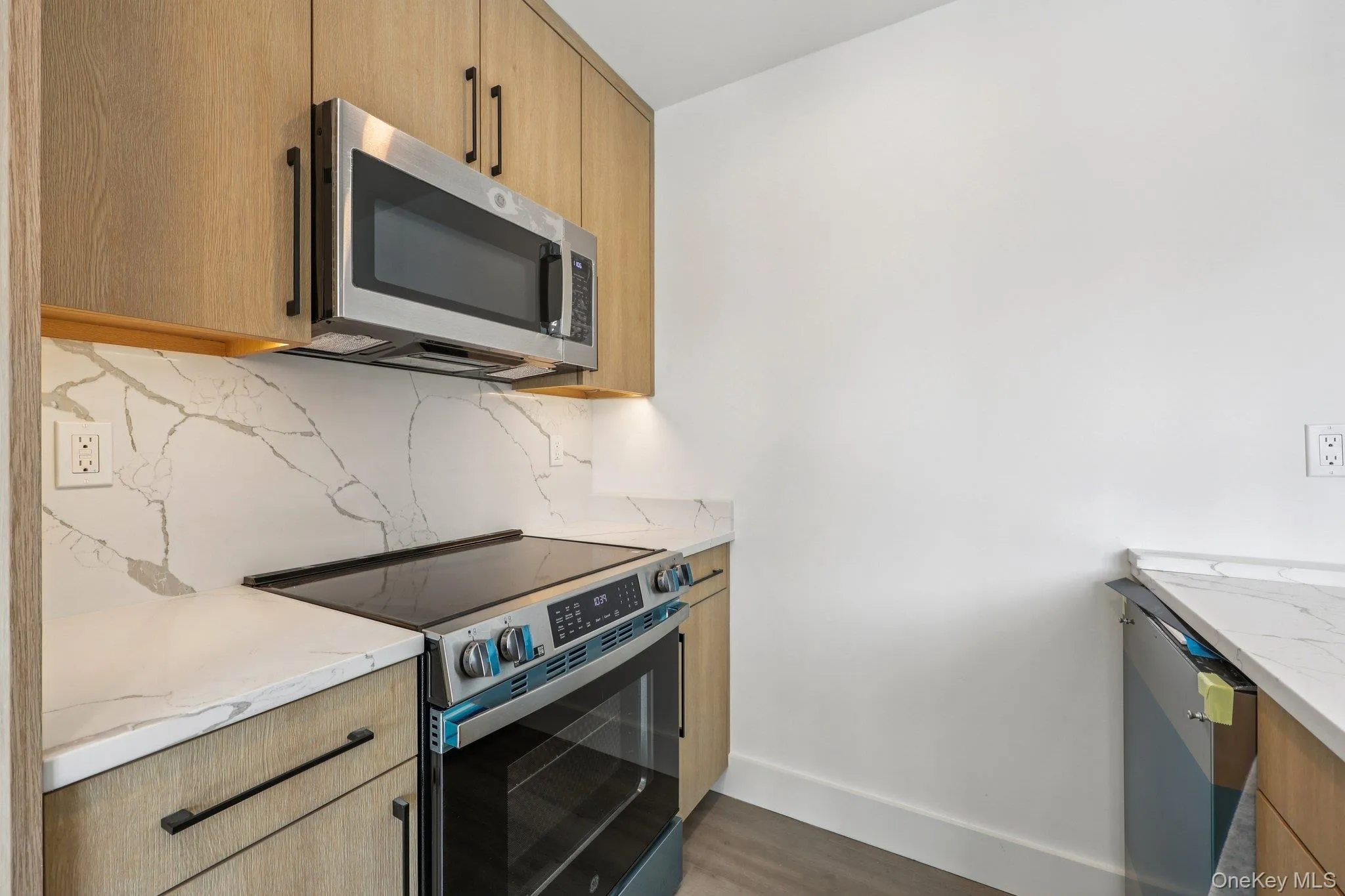 325 Manville Road, Mount Pleasant, NY, 2 Bedrooms Bedrooms, 4 Rooms Rooms,2 BathroomsBathrooms,Residential Lease,For Rent,Manville,0,967173 325 Manville Road, Mount Pleasant, NY, 2 Bedrooms Bedrooms, 4 Rooms Rooms,2 BathroomsBathrooms,Residential Lease,For Rent,Manville,0,967173