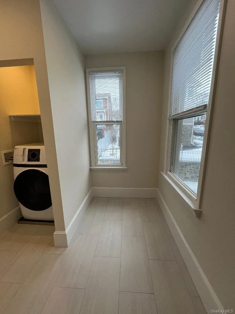 Another view of the laundry area. Another view of the laundry area.