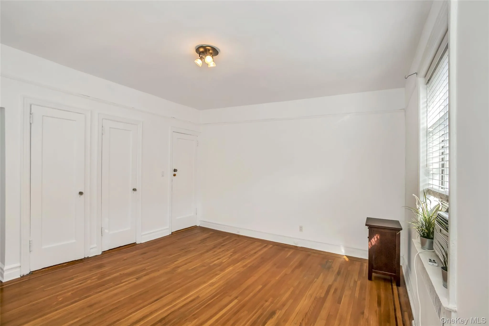 3540 82nd Street, New York, NY, 1 Bedroom Bedrooms, 3 Rooms Rooms,1 BathroomBathrooms,Residential Lease,For Rent,82nd,0,967217 3540 82nd Street, New York, NY, 1 Bedroom Bedrooms, 3 Rooms Rooms,1 BathroomBathrooms,Residential Lease,For Rent,82nd,0,967217