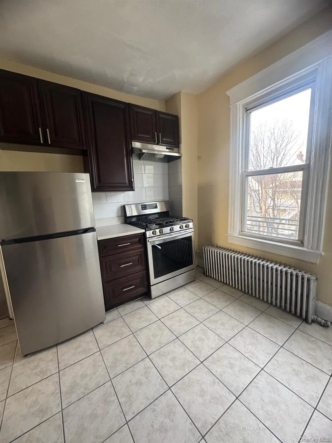 141 Voss Avenue, Yonkers, NY, 3 Bedrooms Bedrooms, 5 Rooms Rooms,1 BathroomBathrooms,Residential Lease,For Rent,Voss,0,967247 141 Voss Avenue, Yonkers, NY, 3 Bedrooms Bedrooms, 5 Rooms Rooms,1 BathroomBathrooms,Residential Lease,For Rent,Voss,0,967247