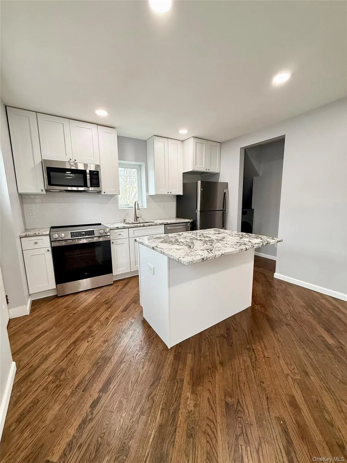 19 Lee Avenue, Stony Point, NY, 2 Bedrooms Bedrooms, 4 Rooms Rooms,2 BathroomsBathrooms,Residential Lease,For Rent,Lee,0,967259 19 Lee Avenue, Stony Point, NY, 2 Bedrooms Bedrooms, 4 Rooms Rooms,2 BathroomsBathrooms,Residential Lease,For Rent,Lee,0,967259