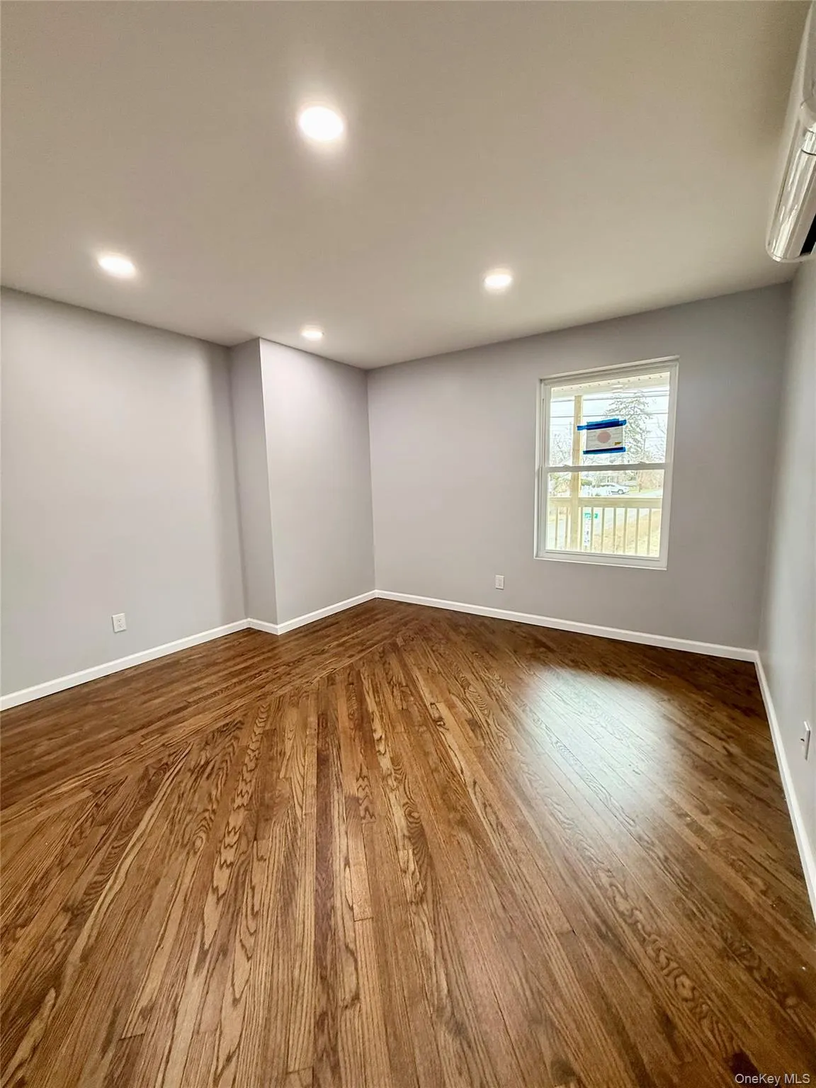 2nd Bedroom 2nd Bedroom