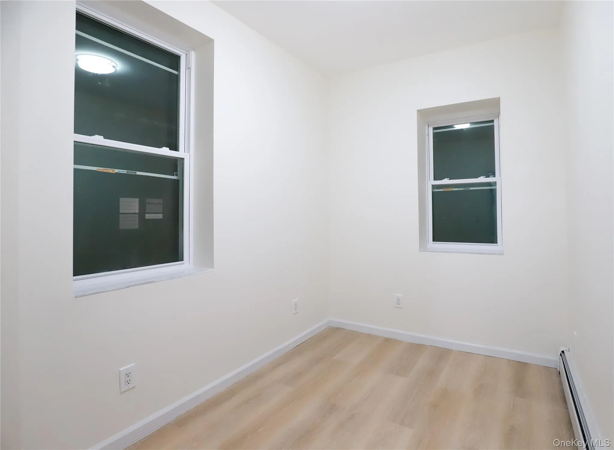 99-11 39th Avenue, New York, NY, 3 Bedrooms Bedrooms, 5 Rooms Rooms,1 BathroomBathrooms,Residential Lease,For Rent,39th,0,967261 99-11 39th Avenue, New York, NY, 3 Bedrooms Bedrooms, 5 Rooms Rooms,1 BathroomBathrooms,Residential Lease,For Rent,39th,0,967261