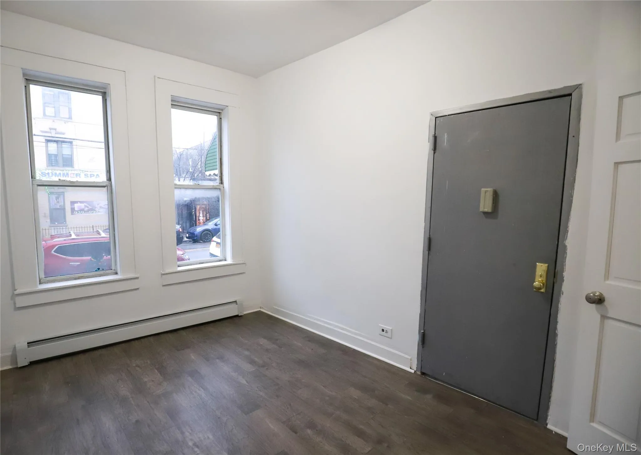 72-08 Forest Avenue, New York, NY, 3 Bedrooms Bedrooms, 5 Rooms Rooms,1 BathroomBathrooms,Residential Lease,For Rent,Forest,0,967279 72-08 Forest Avenue, New York, NY, 3 Bedrooms Bedrooms, 5 Rooms Rooms,1 BathroomBathrooms,Residential Lease,For Rent,Forest,0,967279
