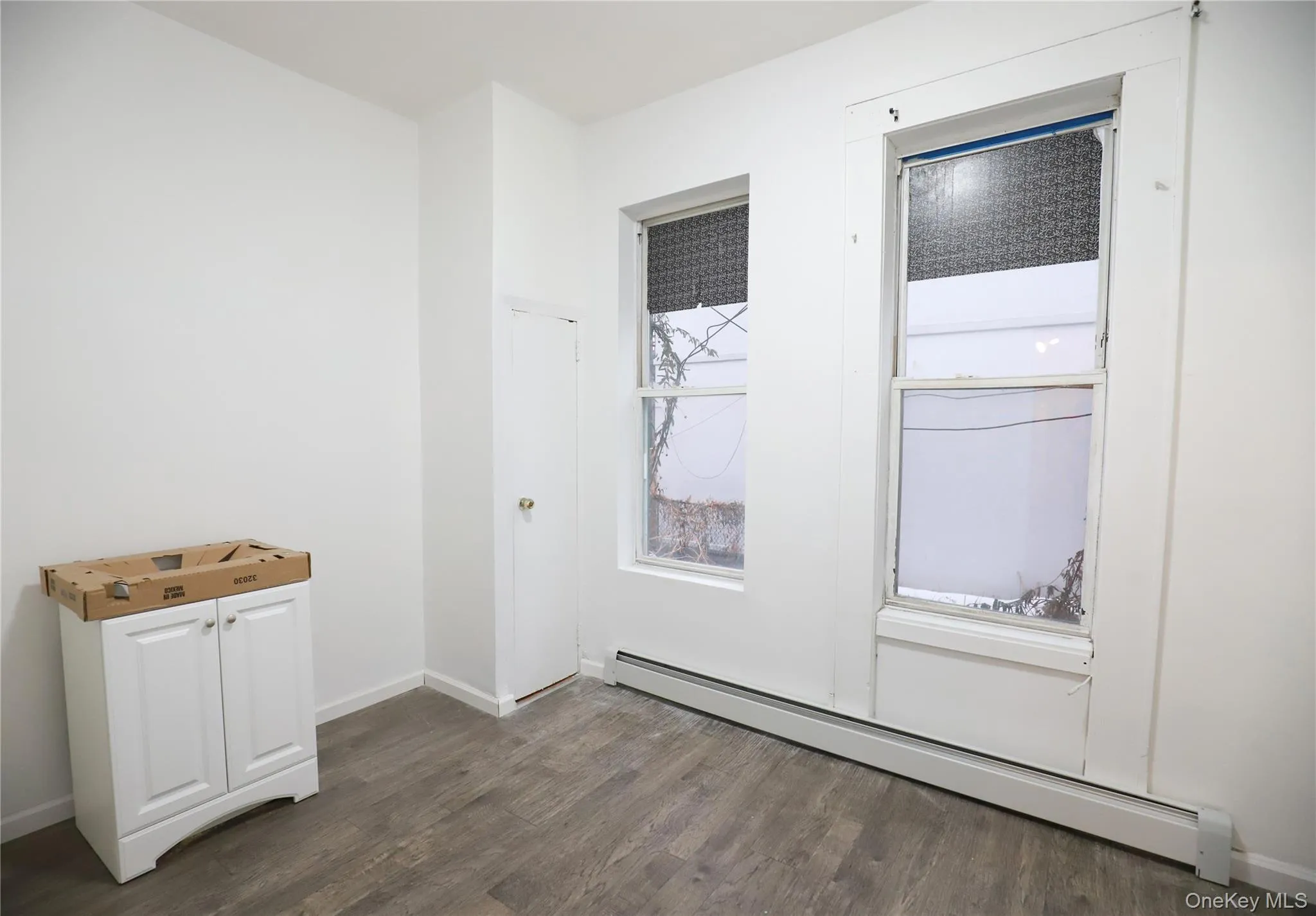 72-08 Forest Avenue, New York, NY, 3 Bedrooms Bedrooms, 5 Rooms Rooms,1 BathroomBathrooms,Residential Lease,For Rent,Forest,0,967279 72-08 Forest Avenue, New York, NY, 3 Bedrooms Bedrooms, 5 Rooms Rooms,1 BathroomBathrooms,Residential Lease,For Rent,Forest,0,967279