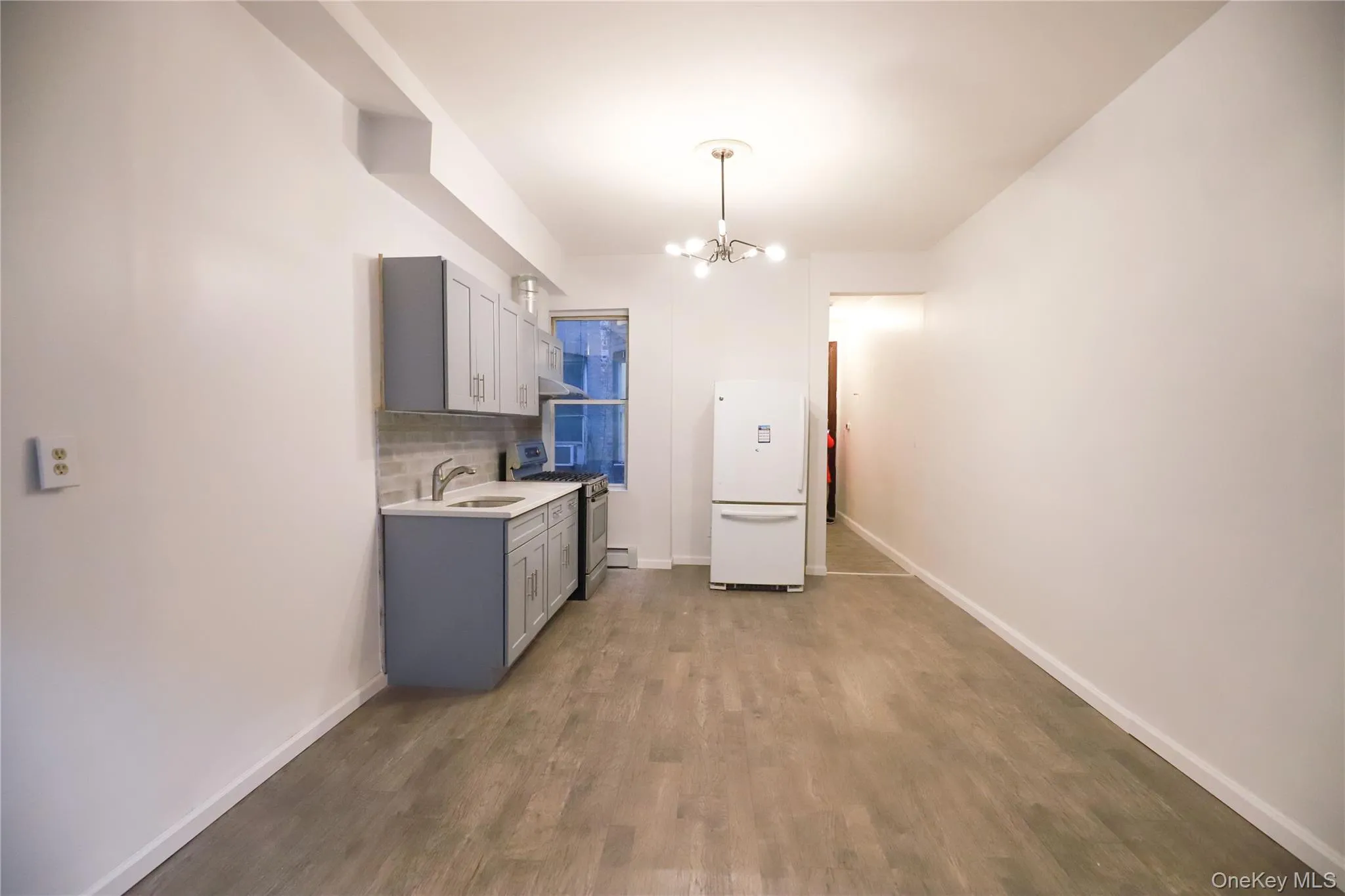 72-08 Forest Avenue, New York, NY, 3 Bedrooms Bedrooms, 5 Rooms Rooms,1 BathroomBathrooms,Residential Lease,For Rent,Forest,0,967279 72-08 Forest Avenue, New York, NY, 3 Bedrooms Bedrooms, 5 Rooms Rooms,1 BathroomBathrooms,Residential Lease,For Rent,Forest,0,967279