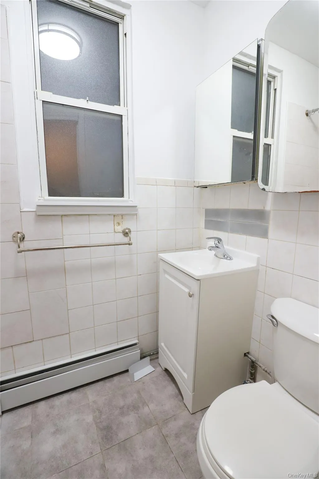 72-08 Forest Avenue, New York, NY, 3 Bedrooms Bedrooms, 5 Rooms Rooms,1 BathroomBathrooms,Residential Lease,For Rent,Forest,0,967279 72-08 Forest Avenue, New York, NY, 3 Bedrooms Bedrooms, 5 Rooms Rooms,1 BathroomBathrooms,Residential Lease,For Rent,Forest,0,967279