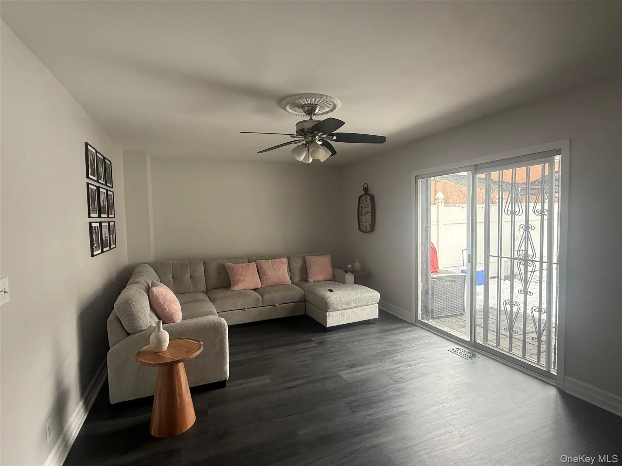 2171 Arthur Avenue, New York, NY, 3 Bedrooms Bedrooms, 6 Rooms Rooms,2 BathroomsBathrooms,Residential,For Rent,Arthur,0,967342 2171 Arthur Avenue, New York, NY, 3 Bedrooms Bedrooms, 6 Rooms Rooms,2 BathroomsBathrooms,Residential,For Rent,Arthur,0,967342