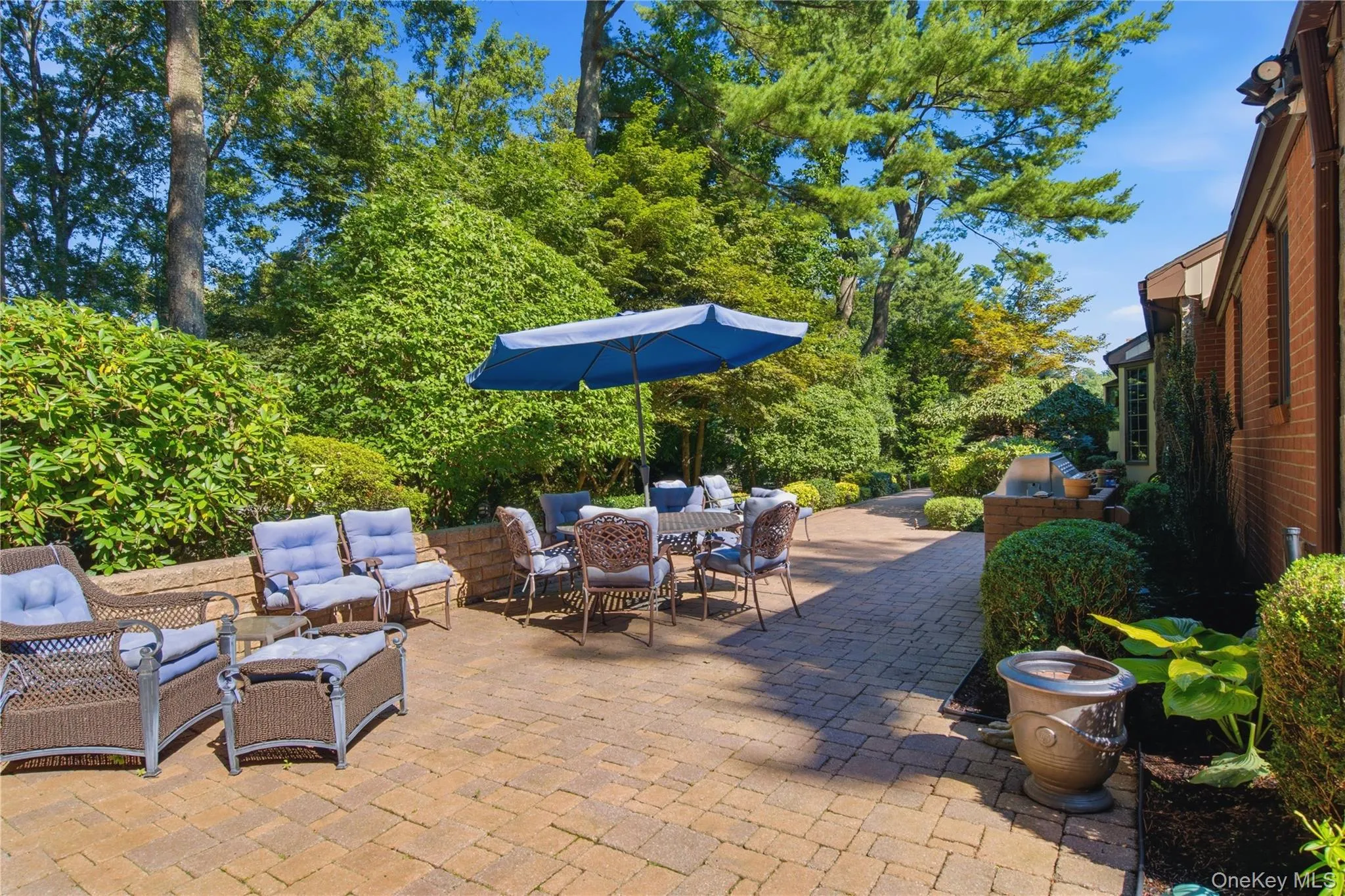 1017 Friendly Road, Oyster Bay, NY, 4 Bedrooms Bedrooms, 9 Rooms Rooms,3 BathroomsBathrooms,Residential,For Rent,Friendly,0,967360 1017 Friendly Road, Oyster Bay, NY, 4 Bedrooms Bedrooms, 9 Rooms Rooms,3 BathroomsBathrooms,Residential,For Rent,Friendly,0,967360