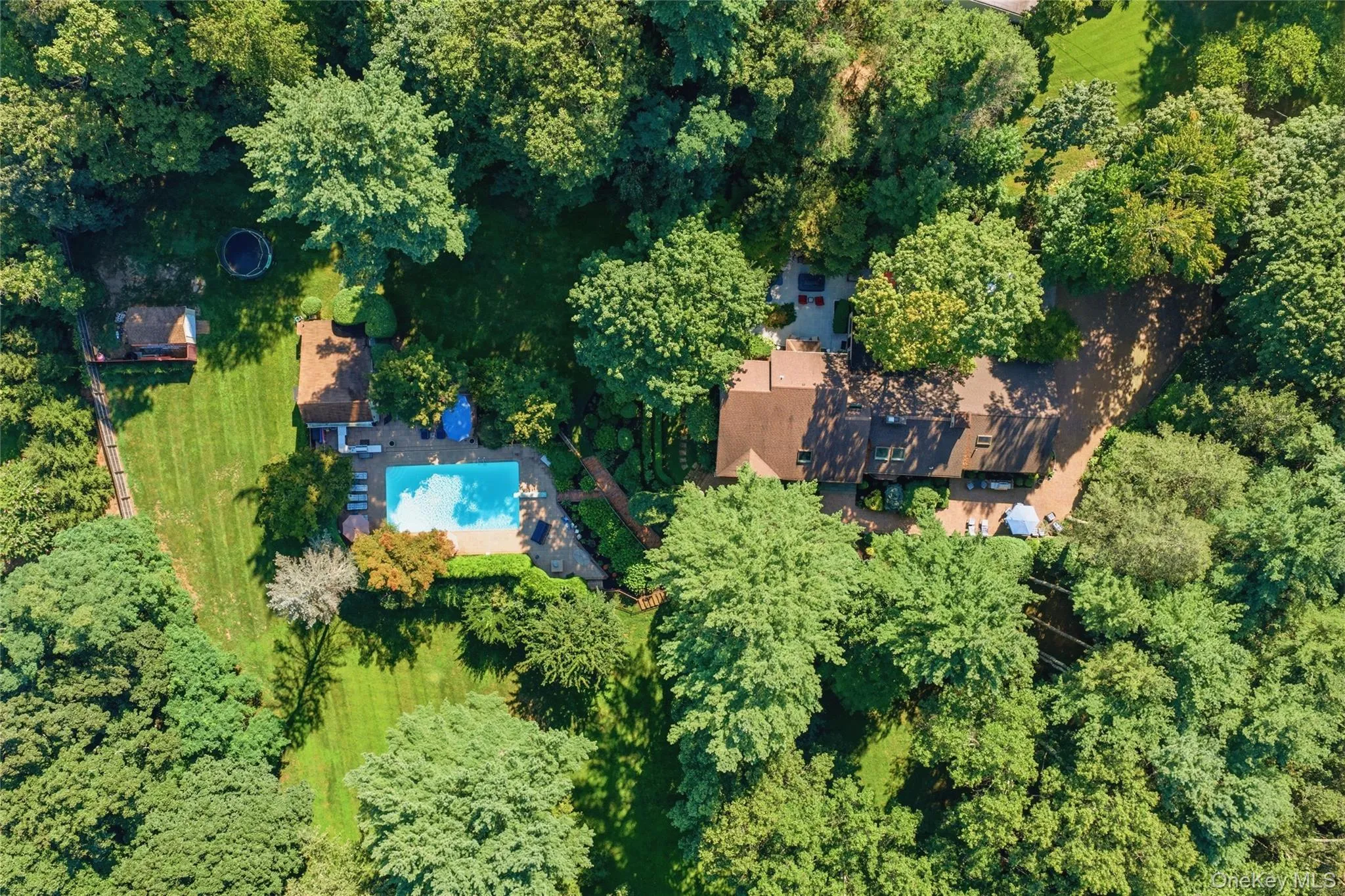 1017 Friendly Road, Oyster Bay, NY, 4 Bedrooms Bedrooms, 9 Rooms Rooms,3 BathroomsBathrooms,Residential,For Rent,Friendly,0,967360 1017 Friendly Road, Oyster Bay, NY, 4 Bedrooms Bedrooms, 9 Rooms Rooms,3 BathroomsBathrooms,Residential,For Rent,Friendly,0,967360