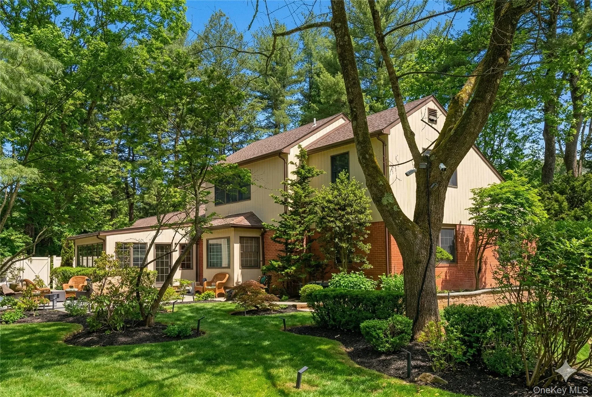 1017 Friendly Road, Oyster Bay, NY, 4 Bedrooms Bedrooms, 9 Rooms Rooms,3 BathroomsBathrooms,Residential,For Rent,Friendly,0,967360 1017 Friendly Road, Oyster Bay, NY, 4 Bedrooms Bedrooms, 9 Rooms Rooms,3 BathroomsBathrooms,Residential,For Rent,Friendly,0,967360