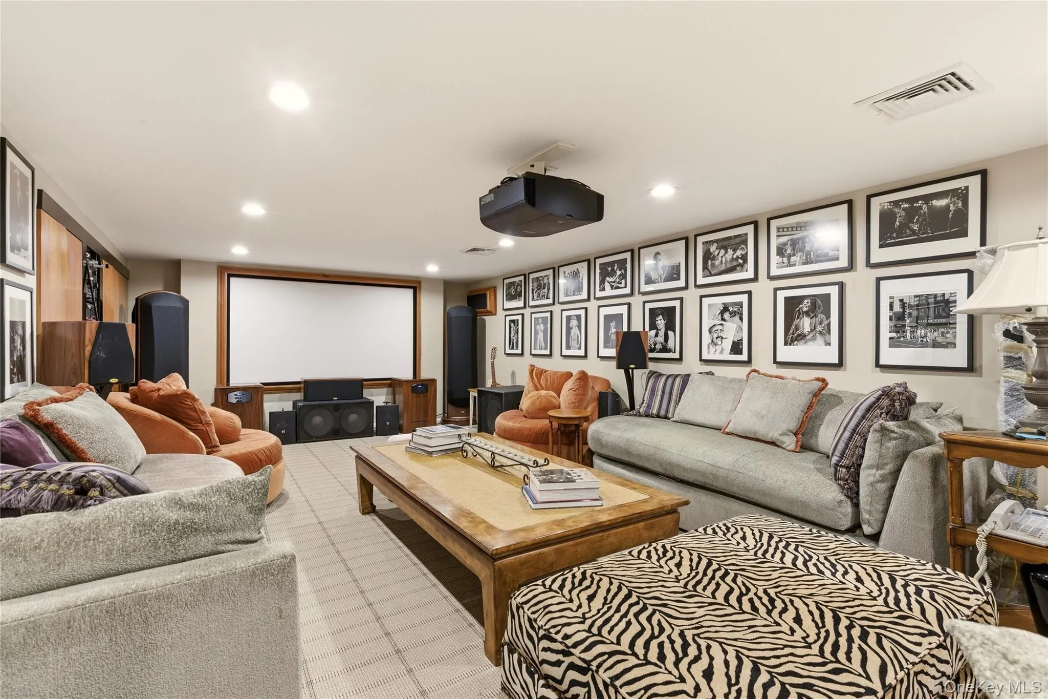 1017 Friendly Road, Oyster Bay, NY, 4 Bedrooms Bedrooms, 9 Rooms Rooms,3 BathroomsBathrooms,Residential,For Rent,Friendly,0,967360 1017 Friendly Road, Oyster Bay, NY, 4 Bedrooms Bedrooms, 9 Rooms Rooms,3 BathroomsBathrooms,Residential,For Rent,Friendly,0,967360